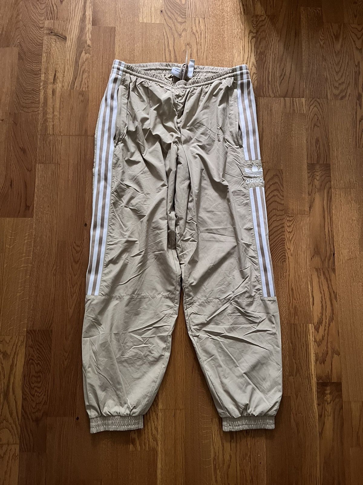 Adidas Adidas trackpants Size US 34 / EU 50 - 1 Thumbnail