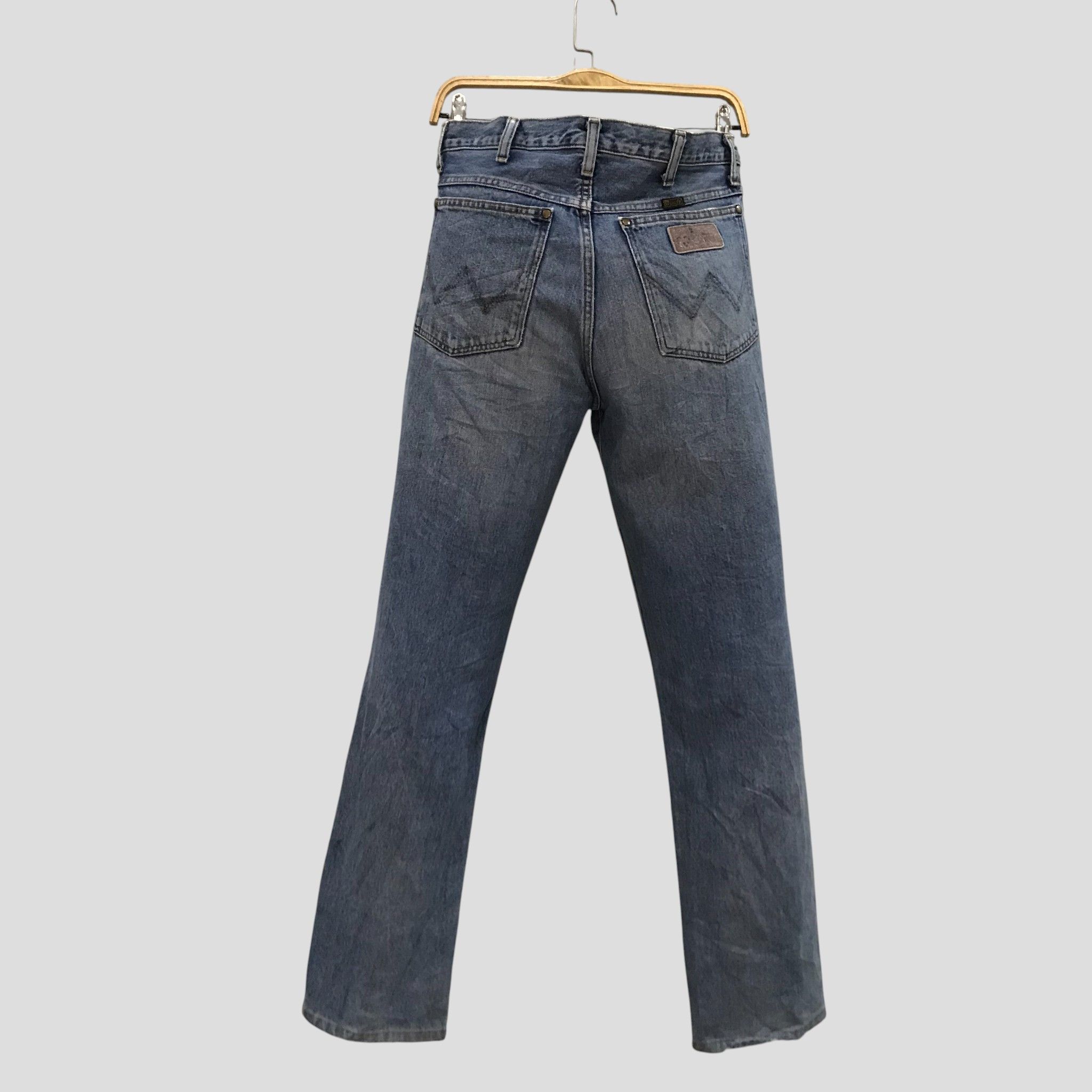 Wrangler Vintage 90s Wrangler Light Wash Straight/ Slight Flare Jeans Size US 31 - 2 Thumbnail