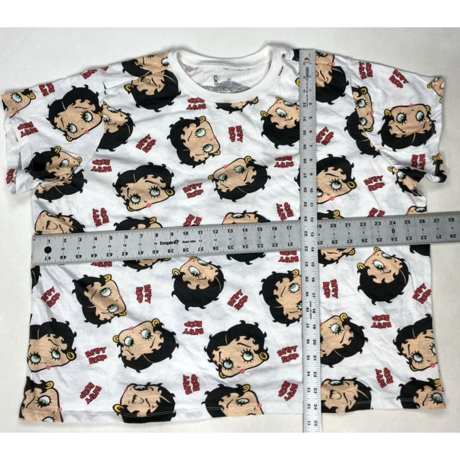 Gloverall Betty Boop T-Shirt Women 3X White Short Sleeve Crew Neck Pullover All Over Print Size XXL / US 16-18 / IT 52-54 - 4 Thumbnail