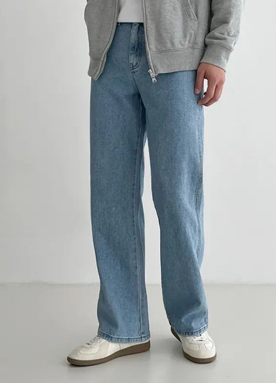 Japanese Brand Men's loose straight casual wide-leg versatile jeans Size US 32 / EU 48 - 2 Thumbnail