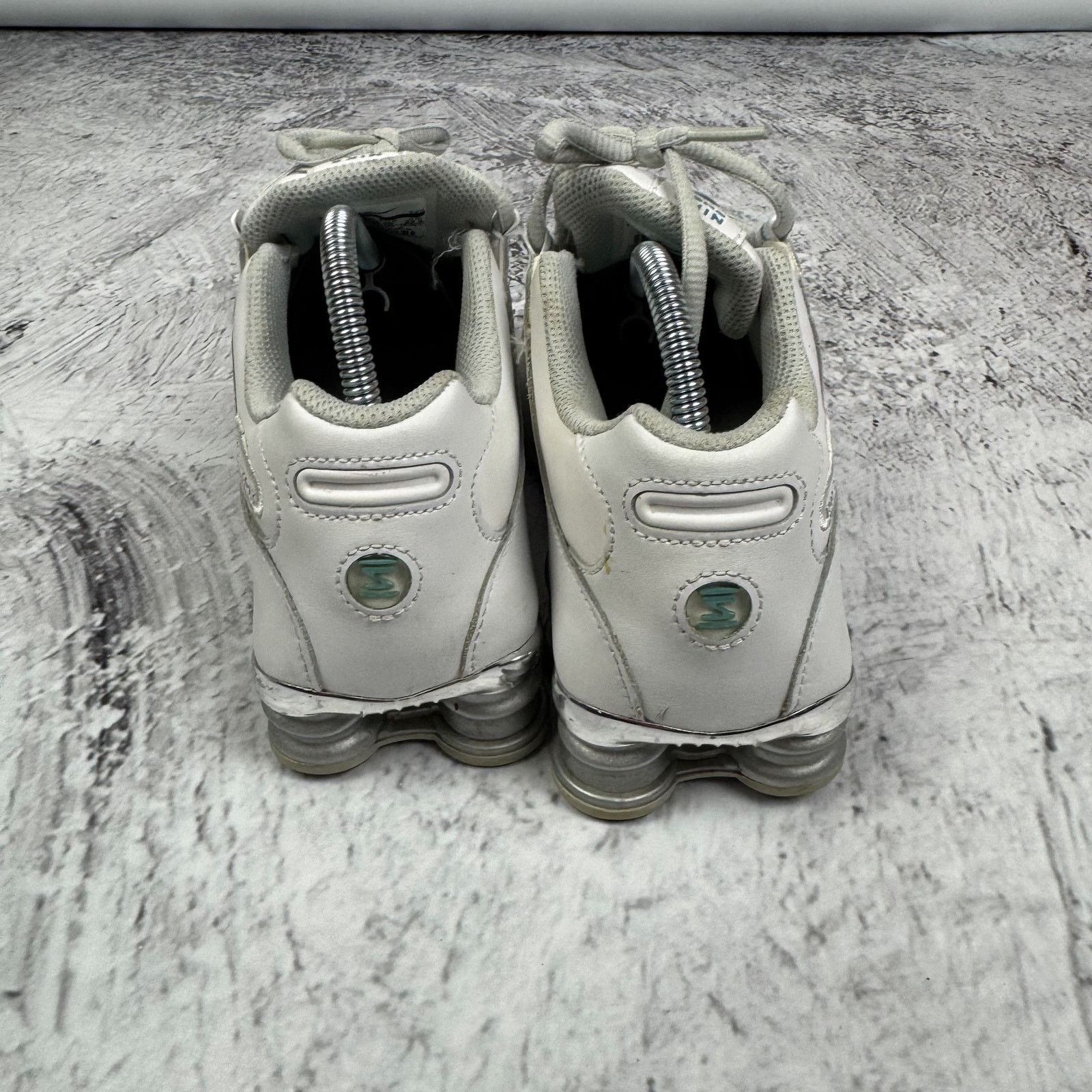 Nike Nike Shox 325200-107 Womens White Leather Sneakers Shoes 5.5 Size US 5.5 / IT 35.5 - 8 Thumbnail