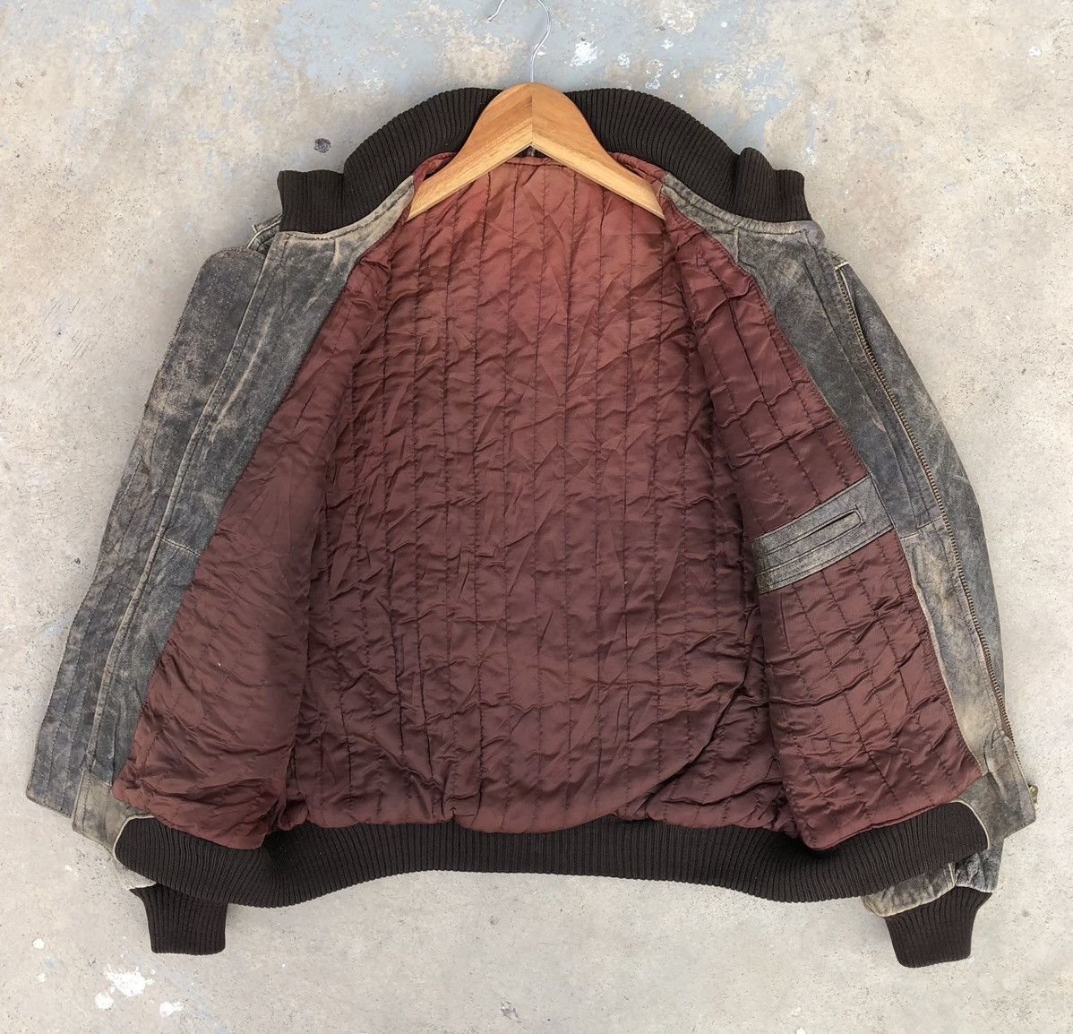 Vintage Vintage Sun Faded Cow Leather A-2 Bomber Jacket Size US M / EU 48-50 / 2 - 13 Thumbnail
