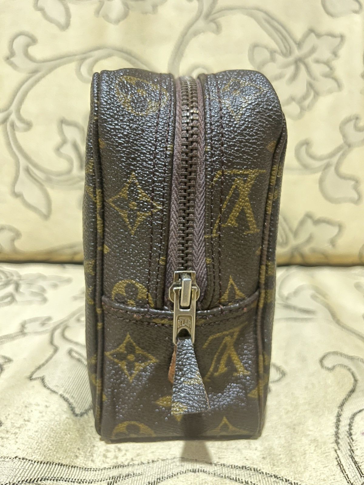 Louis Vuitton Louis Vuitto Trousse Toiletry Monogram Canvas 23 pouch Size ONE SIZE - 3 Thumbnail