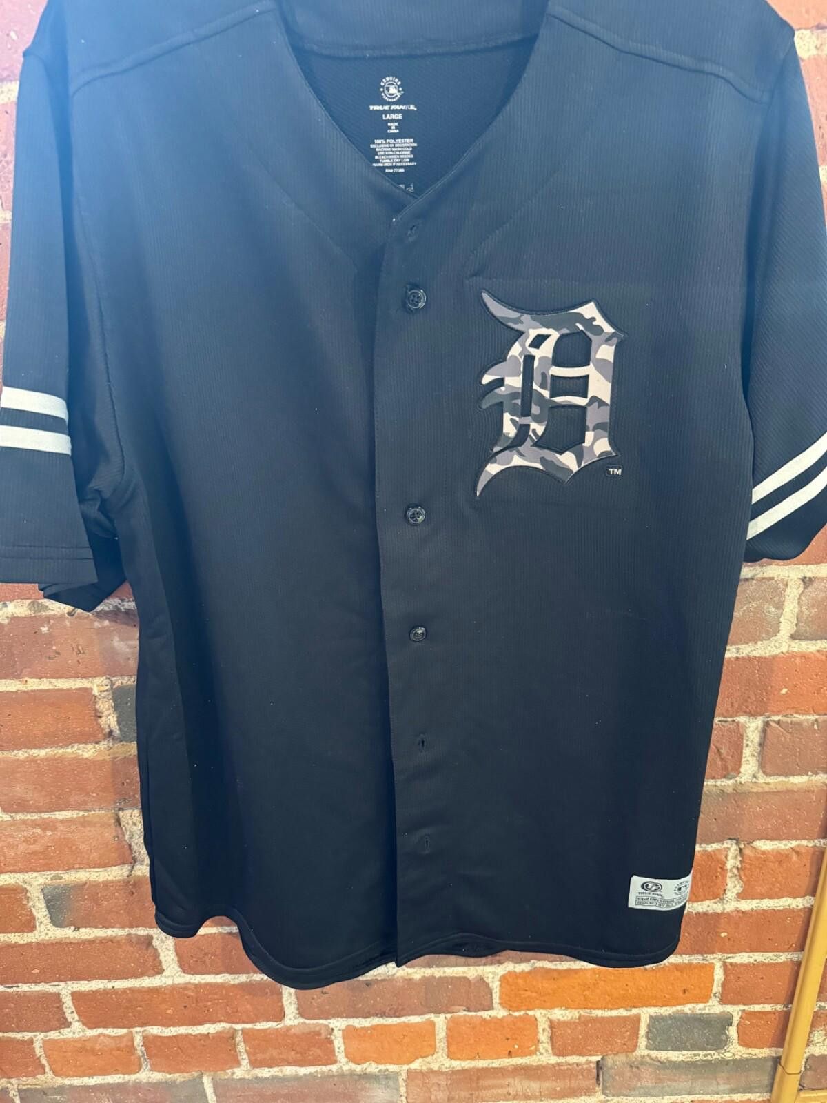 Other Detroit Tigers Black Camo True Fan Jersey Men's Sz L MLB Size US L / EU 52-54 / 3 - 1 Thumbnail