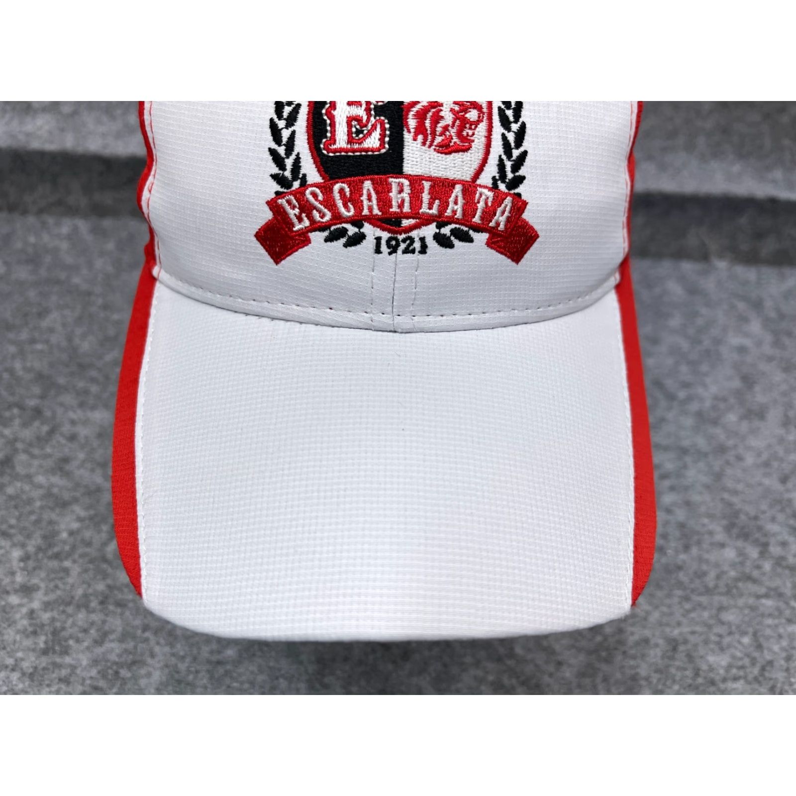 Vintage Republica Escarlata Hat Strap Back Adult One Size Red White Polyester Size ONE SIZE - 3 Thumbnail