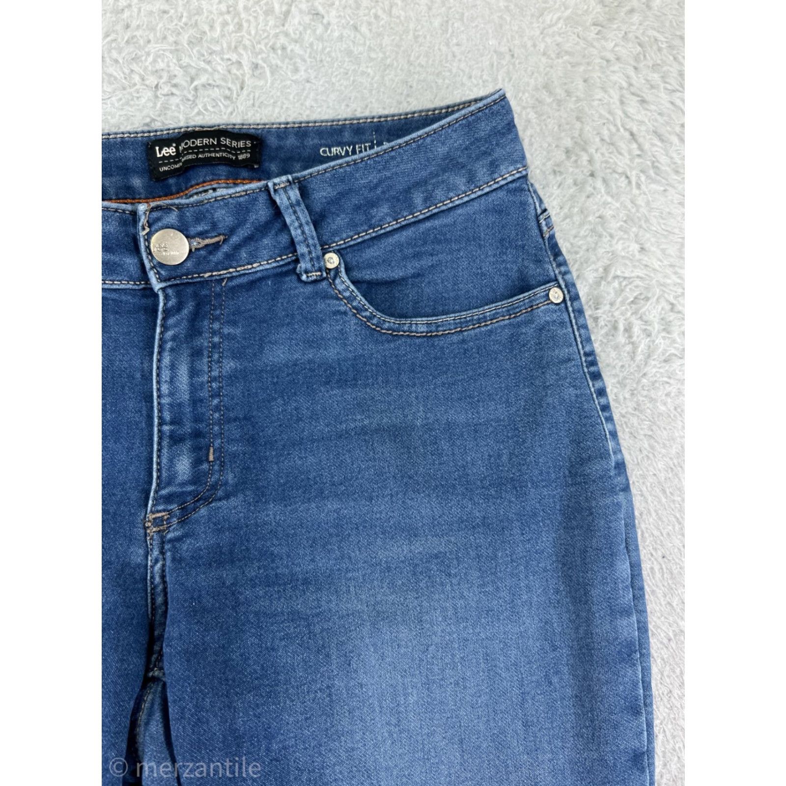Lee Lee Womens Jeans Bootcut 28 Blue Denim Western Cotton Blend Casual 2010s Size 28" / US 6 / IT 42 - 7 Thumbnail