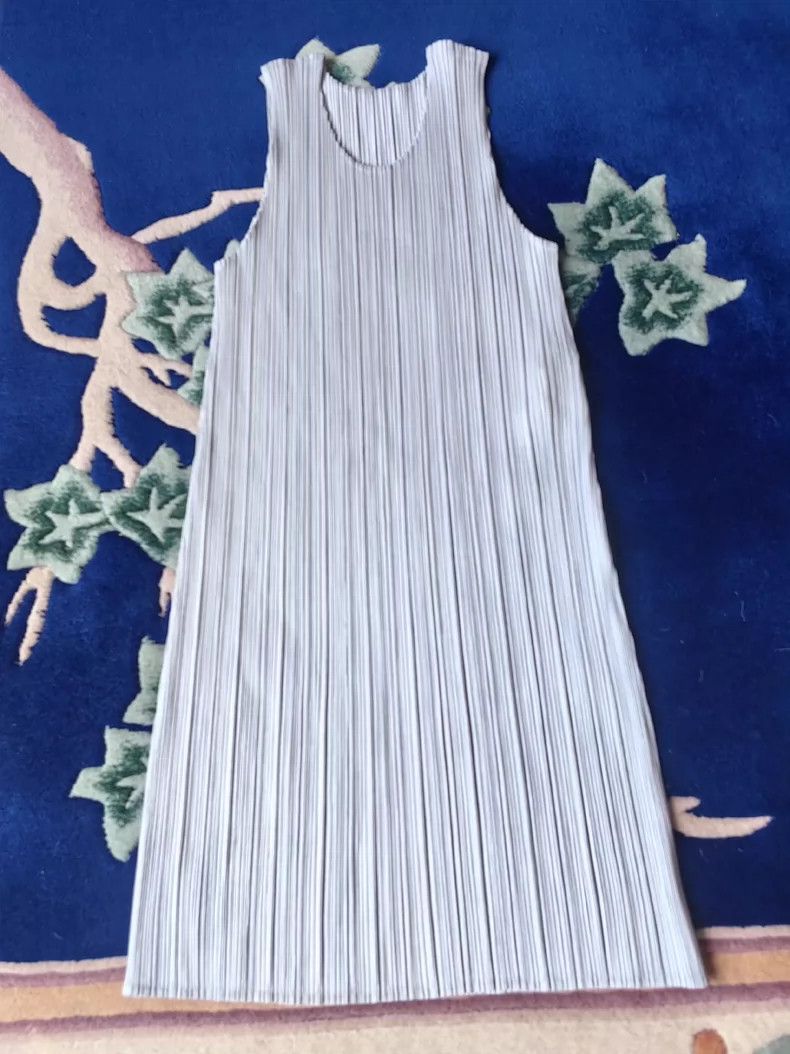 Issey Miyake issey miyake size：3 Light gray vest skirt 2506-Nextarrow Size XXS / US 00 / IT 34 - 2 Thumbnail