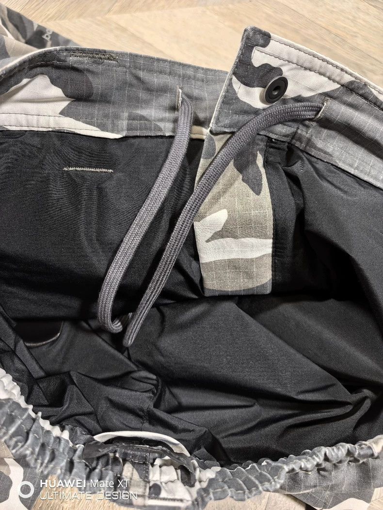 Balenciaga Balenciaga Camouflage Waterproof Windproof Straight Ski Pa Size US 28 / EU 44 - 5 Thumbnail