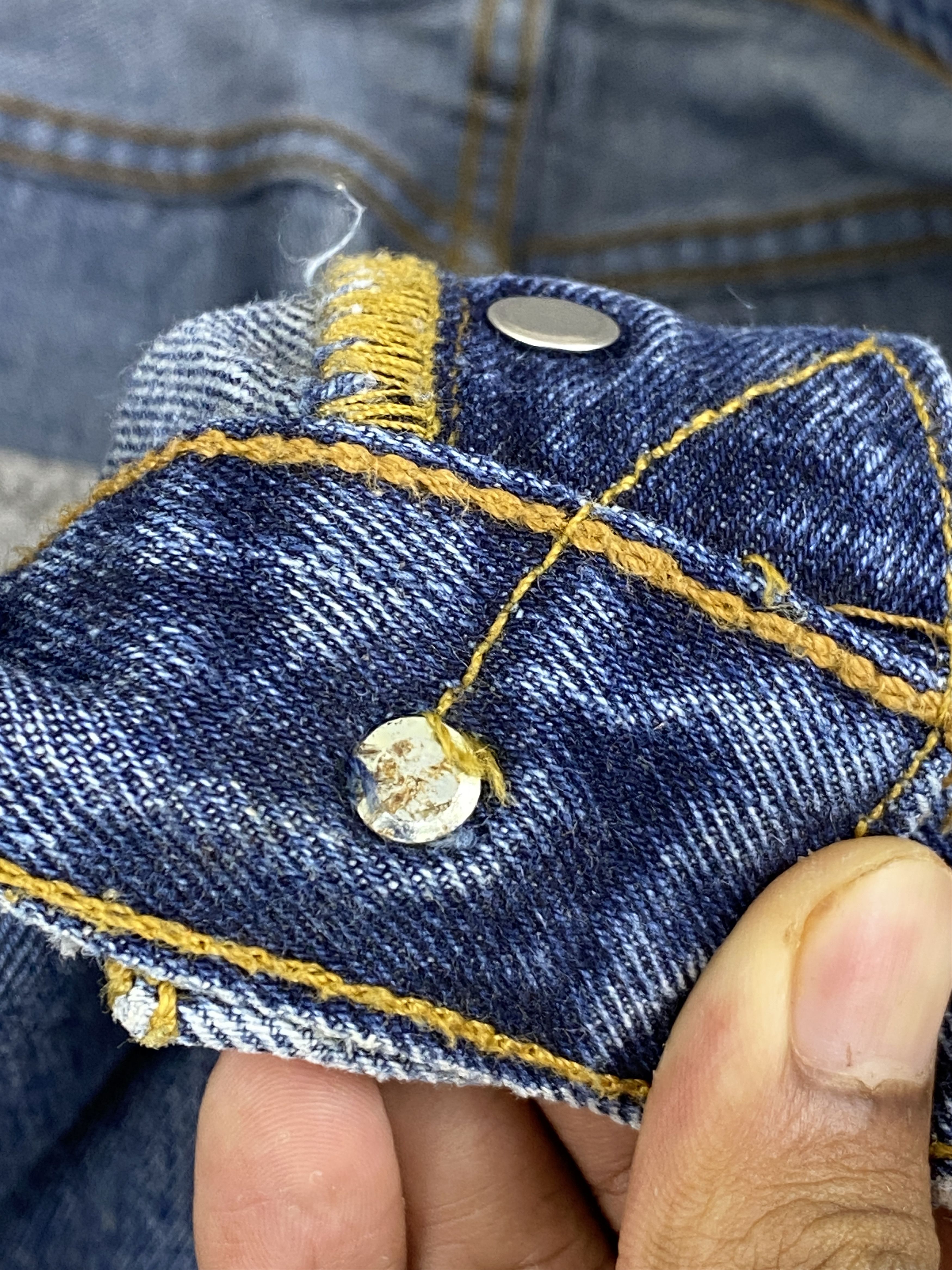 Levi's × Vintage Vintage Levi's 501 Blue Faded Jeans DP2807 Size US 34 / EU 50 - 16 Thumbnail
