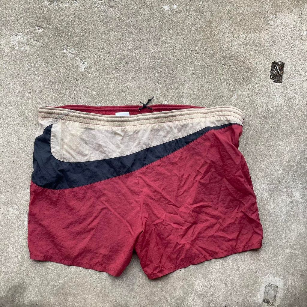 Nike Vintage Nike shorts Size US 40 / EU 56 - 2 Thumbnail