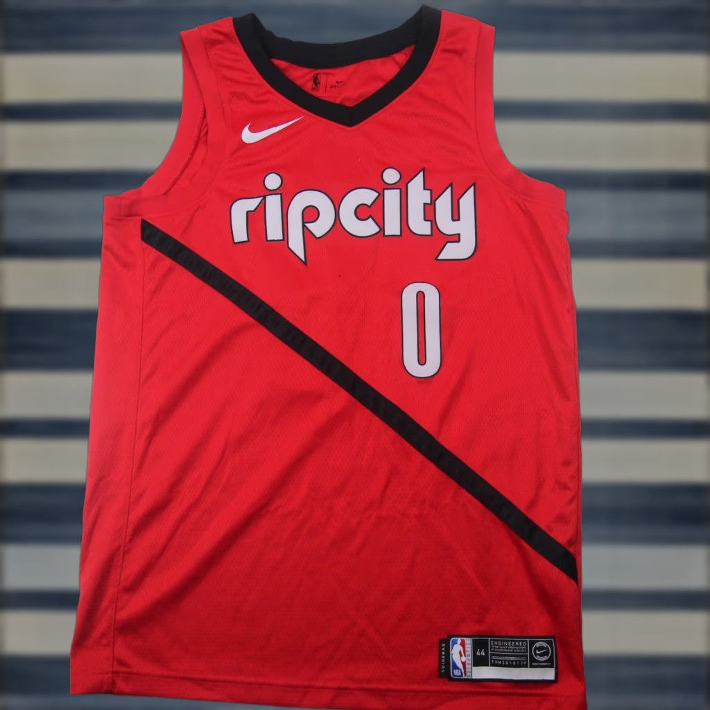 Nike Nike Portland Trail Blazers #0 Damian Lillard Swingman Jersey Men M Red Basketball Shirt Size US M / EU 48-50 / 2 - 1 Thumbnail