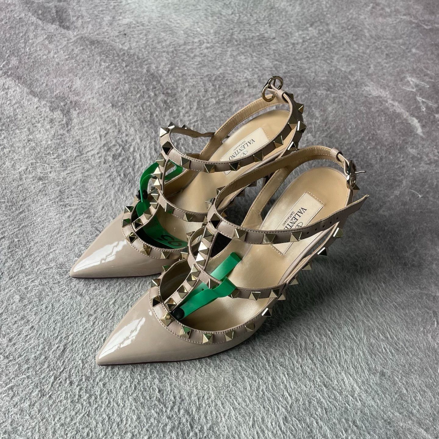 Valentino Valentino Sandals S Women Size US 6 / IT 36 - 1 Thumbnail