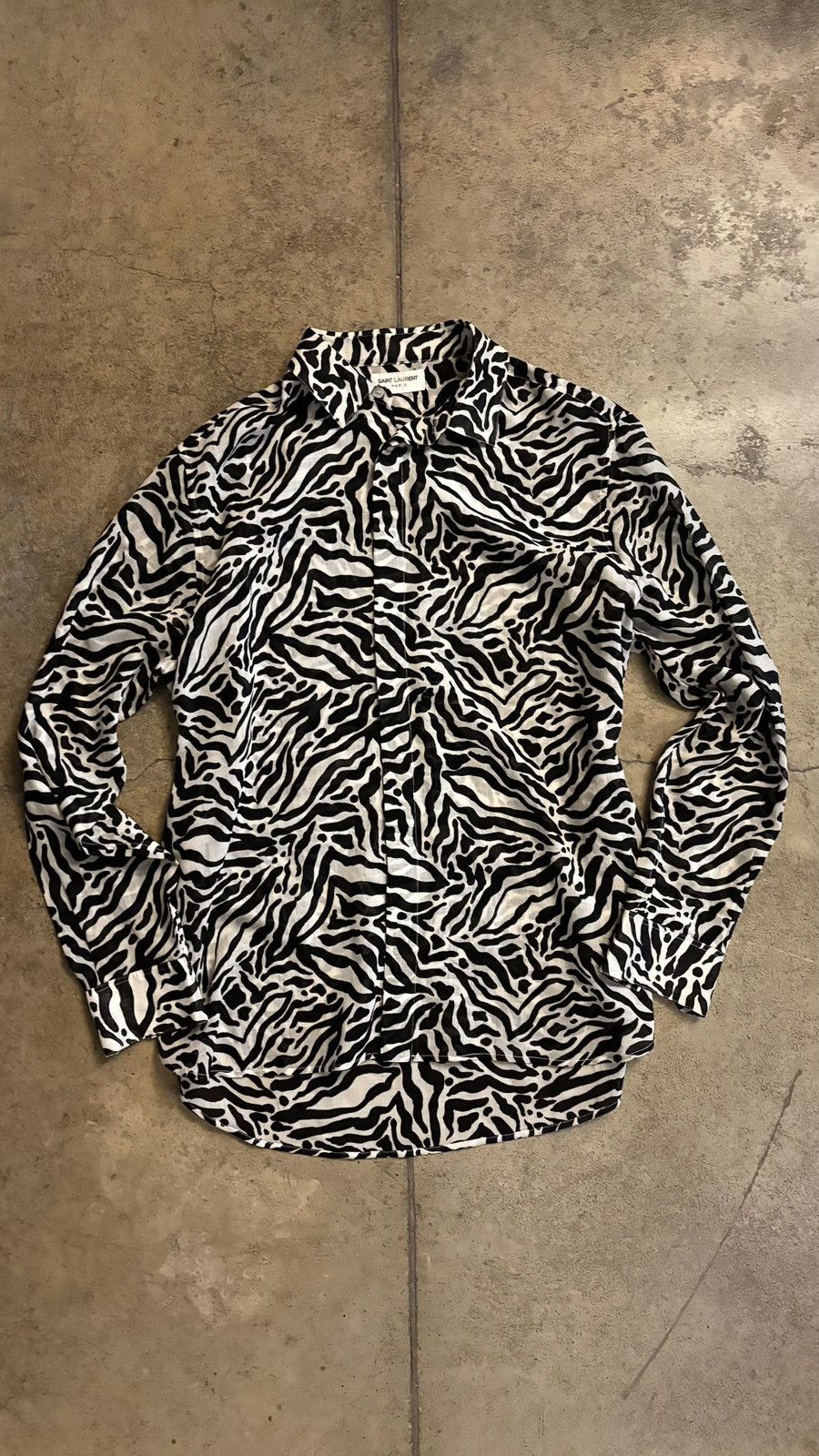 Saint Laurent Paris saint laurent ss'20 tiger print wool button shirt Size US L / EU 52-54 / 3 - 1 Thumbnail