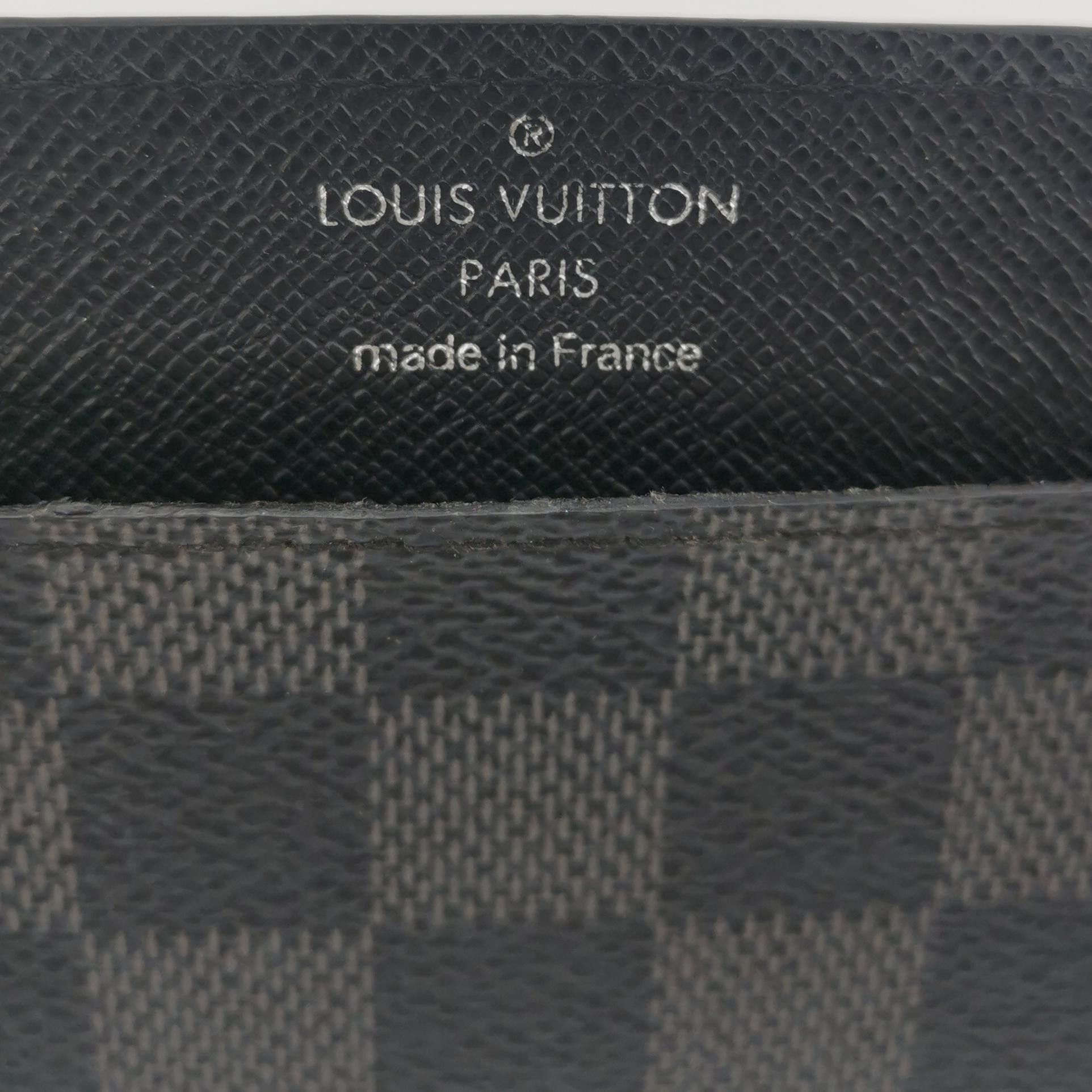 Louis Vuitton Louis Vuitton (LV) Checkerboard Gold Logo One-Piece Card Ho Size ONE SIZE - 5 Thumbnail