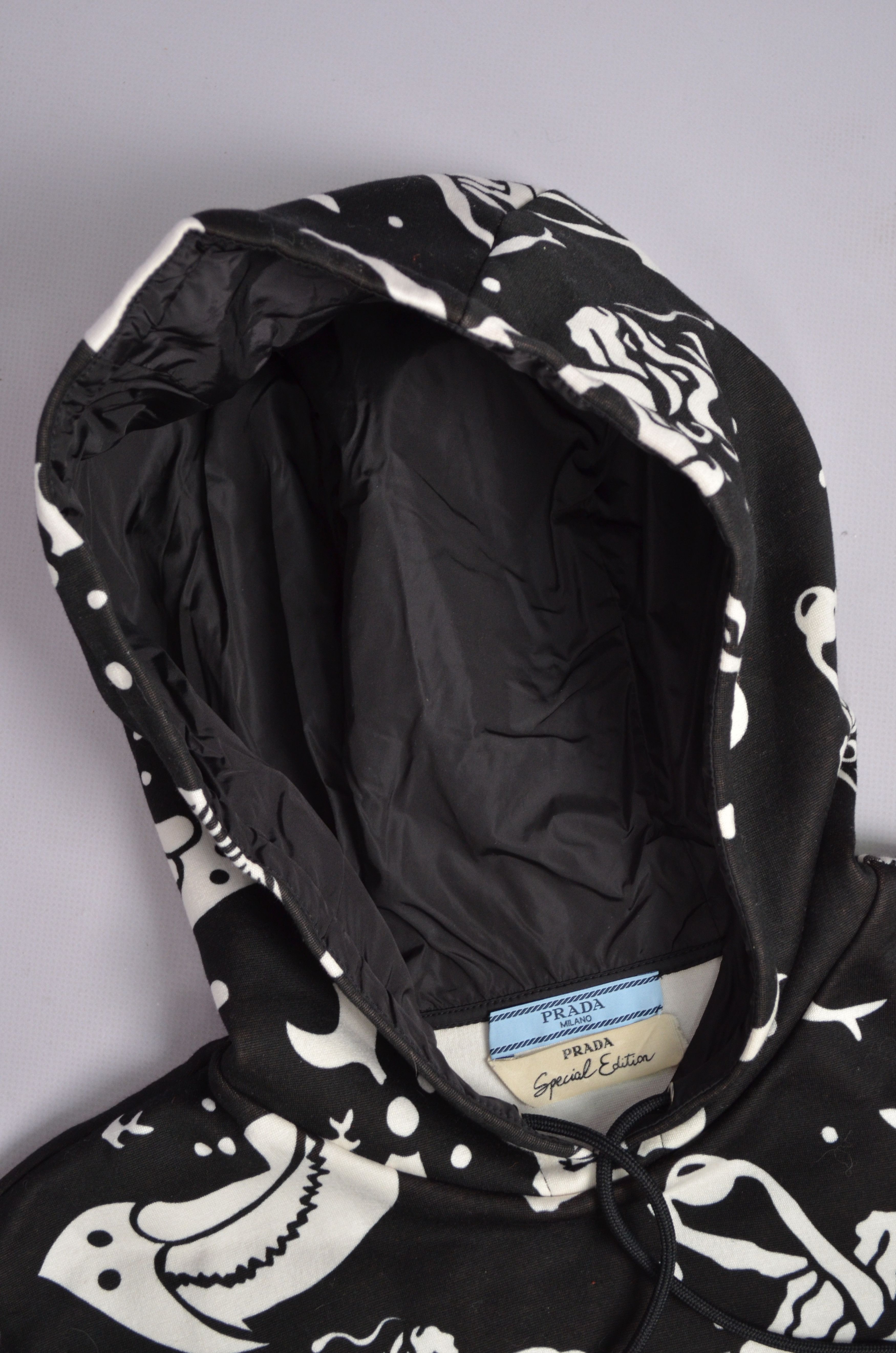 Prada PRADA Special Edition Mermaid Flames Hoodie Size S VERY RARE Size S / US 4 / IT 40 - 23 Thumbnail