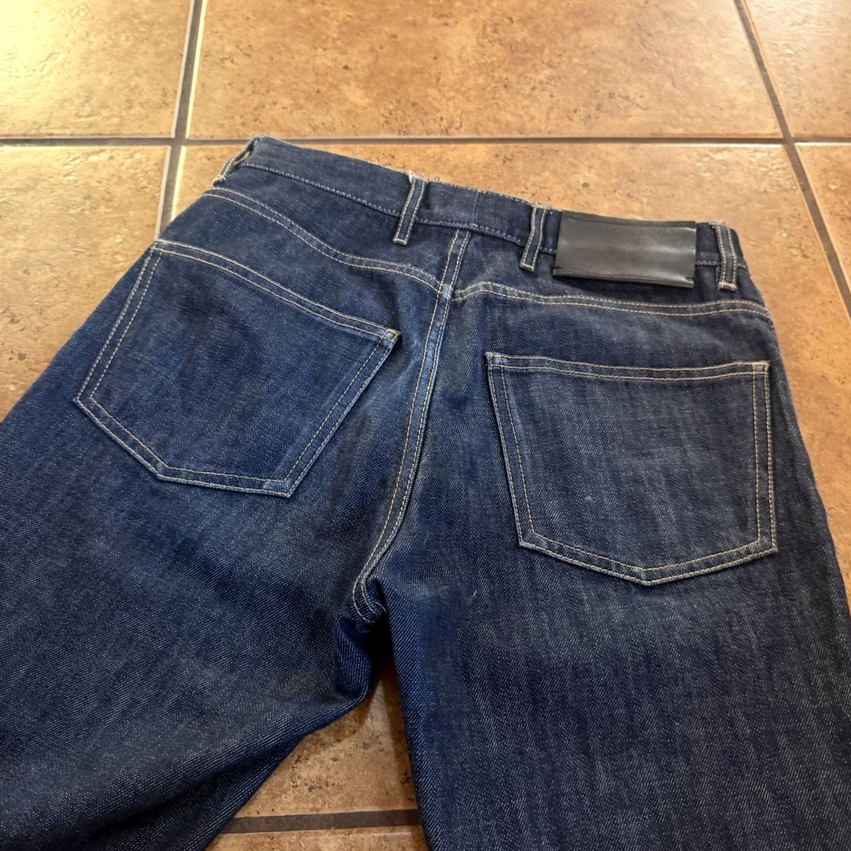 Lanvin Lanvin En Bleu Men’s Jeans Slim Straight 28 X 28 Blue Cotton Stretch Denim Regular Size 28 Mens Jeans - Lanvin - Size 28 - Slim Fit - Blue Size US 28 / EU 44 - 7 Thumbnail