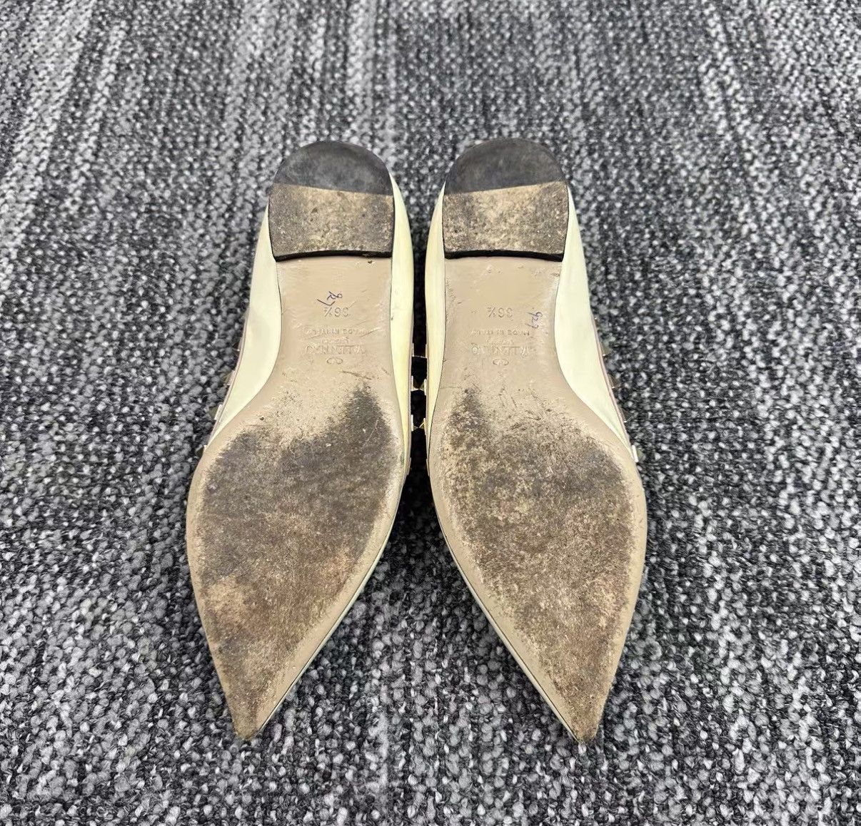 Valentino Valentino Rockstud Flats J42 Size US 6.5 / IT 36.5 - 6 Thumbnail