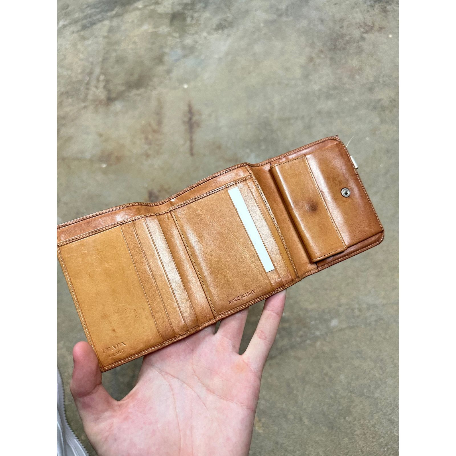 Prada Prada Wallet Orange Used OS Size ONE SIZE - 3 Thumbnail