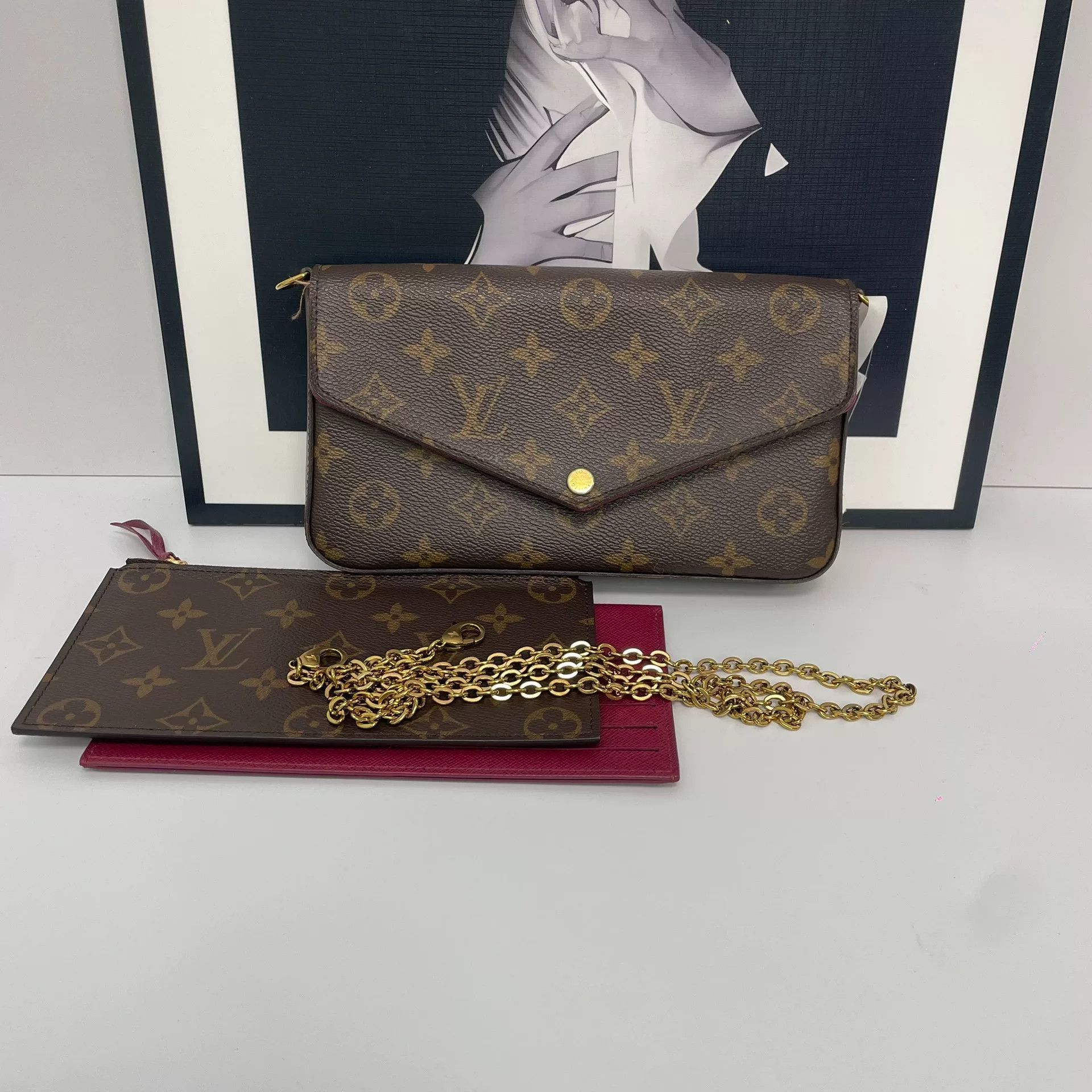 Louis Vuitton Pre-loved Bag Very good condition Size ONE SIZE - 1 Thumbnail