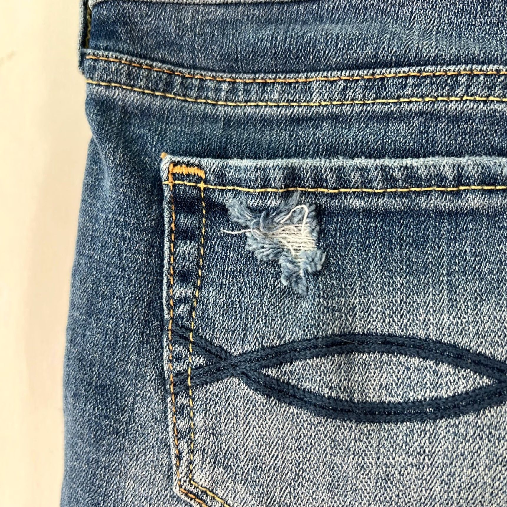 Abercrombie & Fitch Abercrombie And Fitch New York Womens Blue Denim Short Distressed Cut Off Size 4 Size 30" / US 8 / IT 44 - 5 Thumbnail