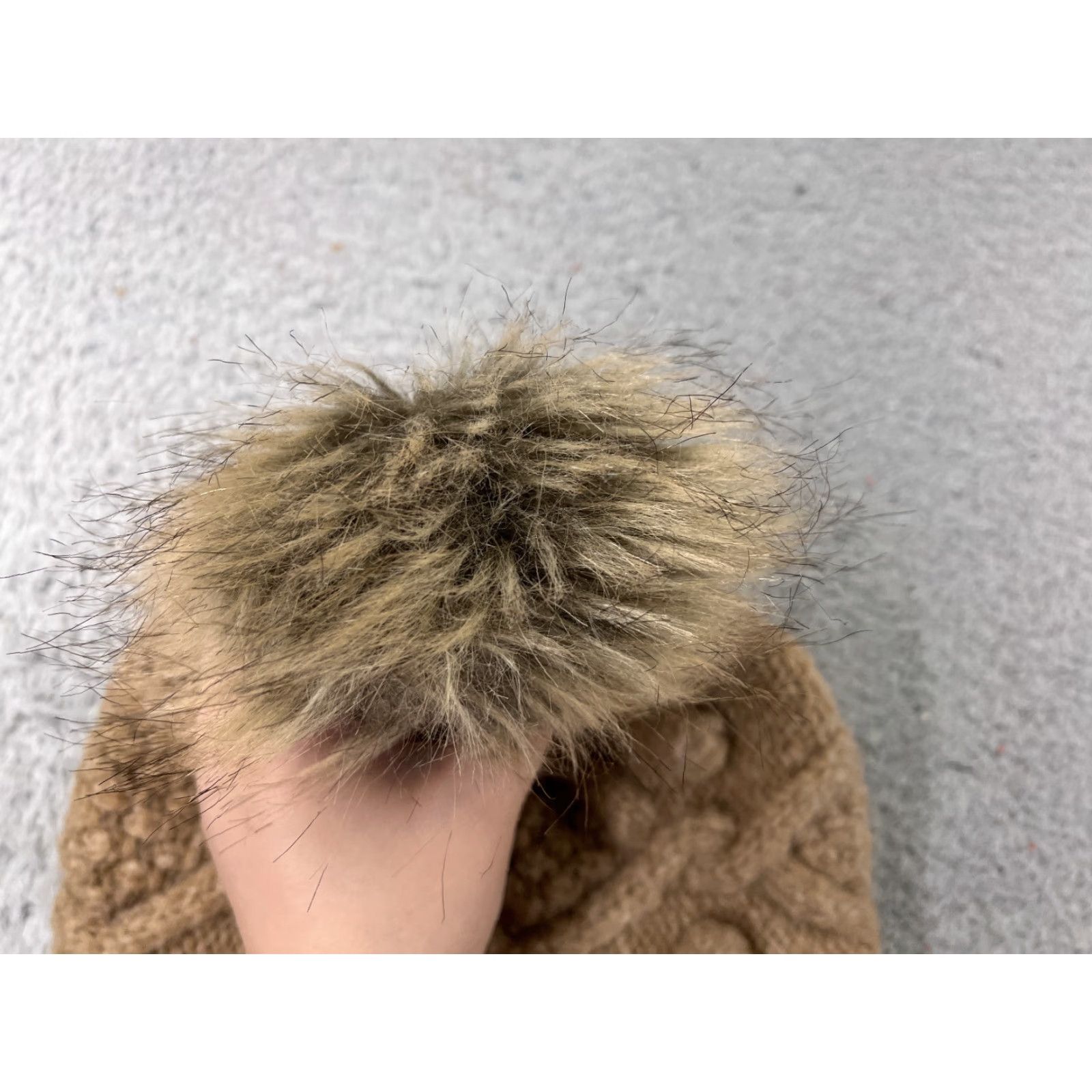 Express Express Beanie Toque Womens One Size Brown Beige Knit Poly Wool Blend Ski Pom Beanie Women Size ONE SIZE - 3 Thumbnail