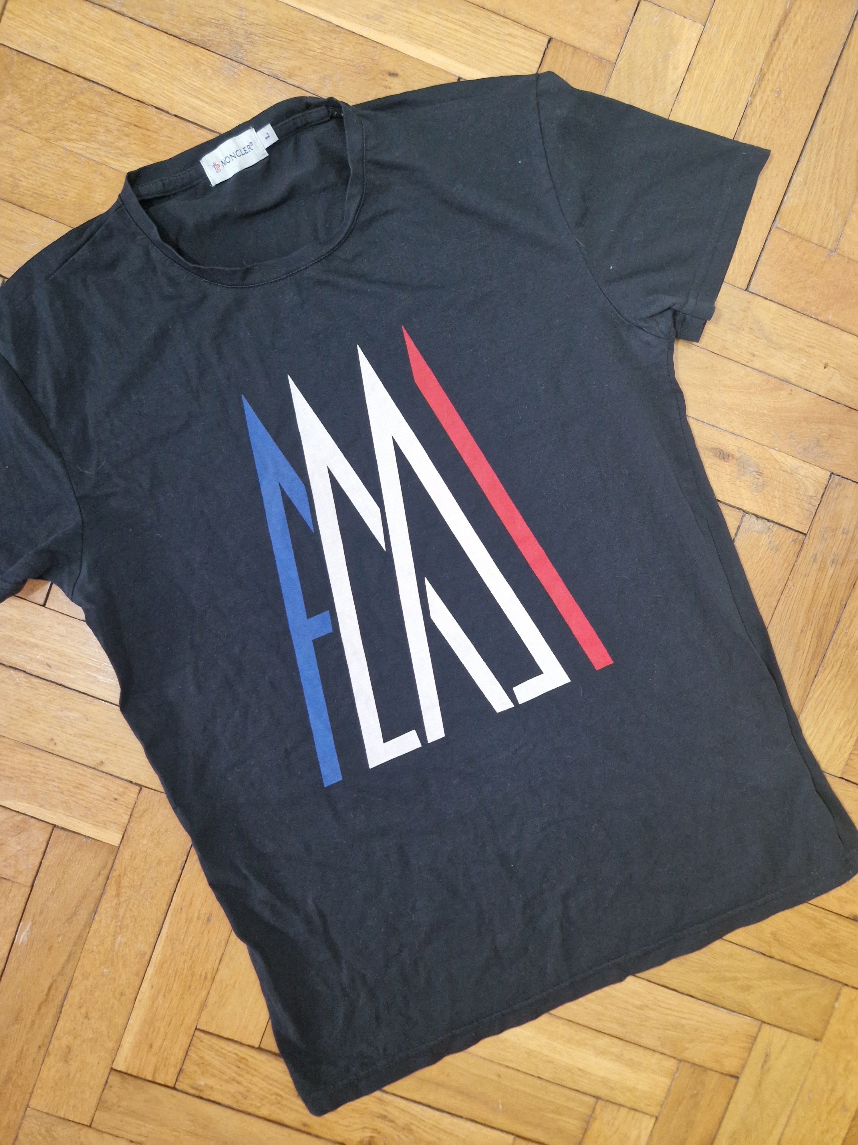 Moncler Moncler t-shirt Size US S / EU 44-46 / 1 - 2 Thumbnail