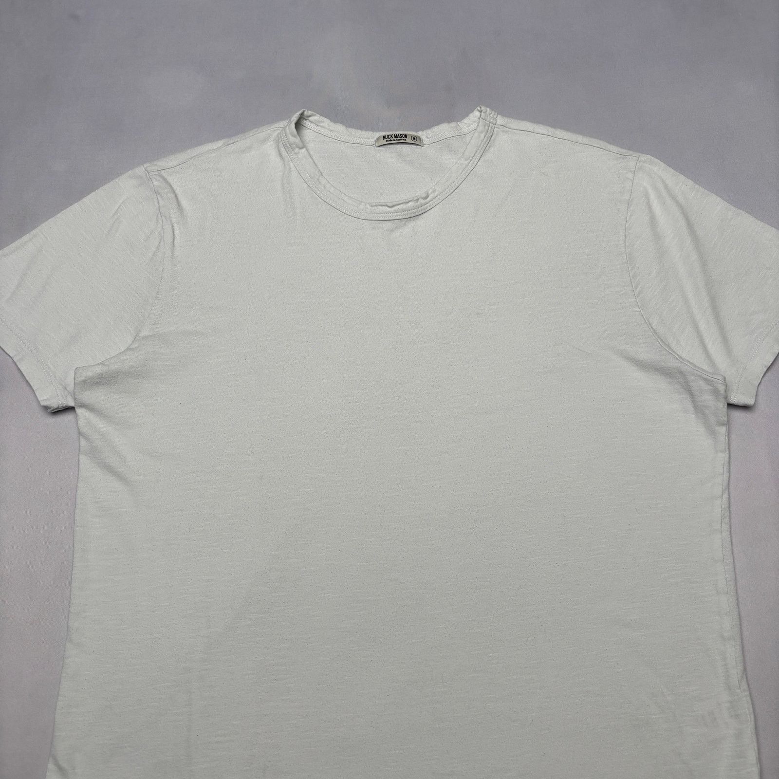 Buck Mason Buck Mason Slub Curved Hem T Shirt Men's M Quiet Luxury Size US M / EU 48-50 / 2 - 2 Thumbnail