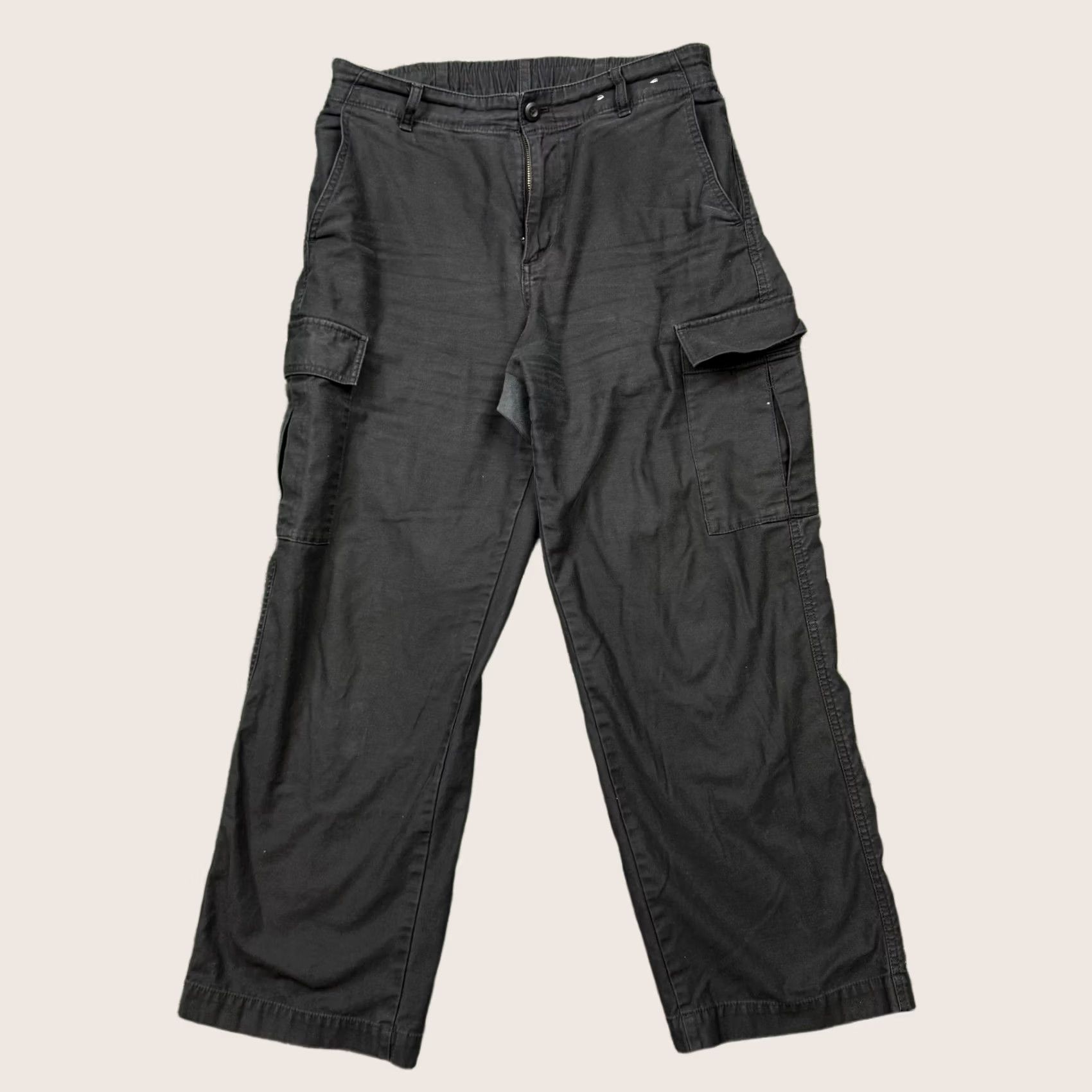 Uniqlo Uniqlo Pants Women's Size M 31 x 28 Black Cargo Lightweight Utility Gorpcore Size 32" / US 10 / IT 46 - 1 Thumbnail