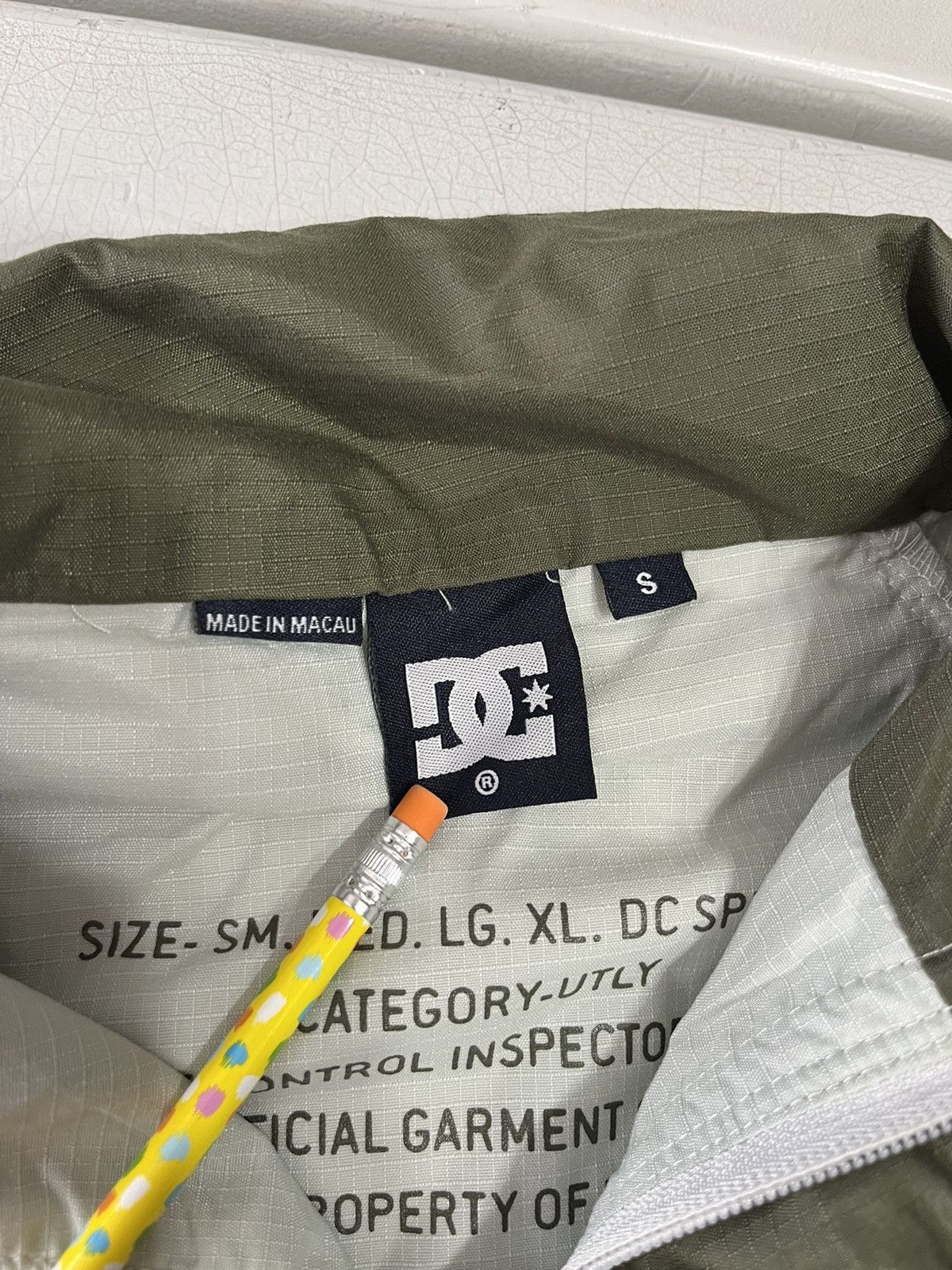 DC × Vintage Y2K DC windbreaker jacket Size US S / EU 44-46 / 1 - 3 Thumbnail