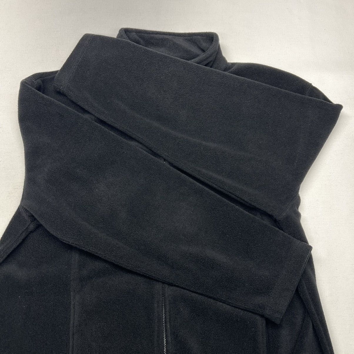 Vintage VTG Hilton Casinos Sweatshirt Black Fleece Pullover Y2K Size US XL / EU 56 / 4 - 6 Thumbnail