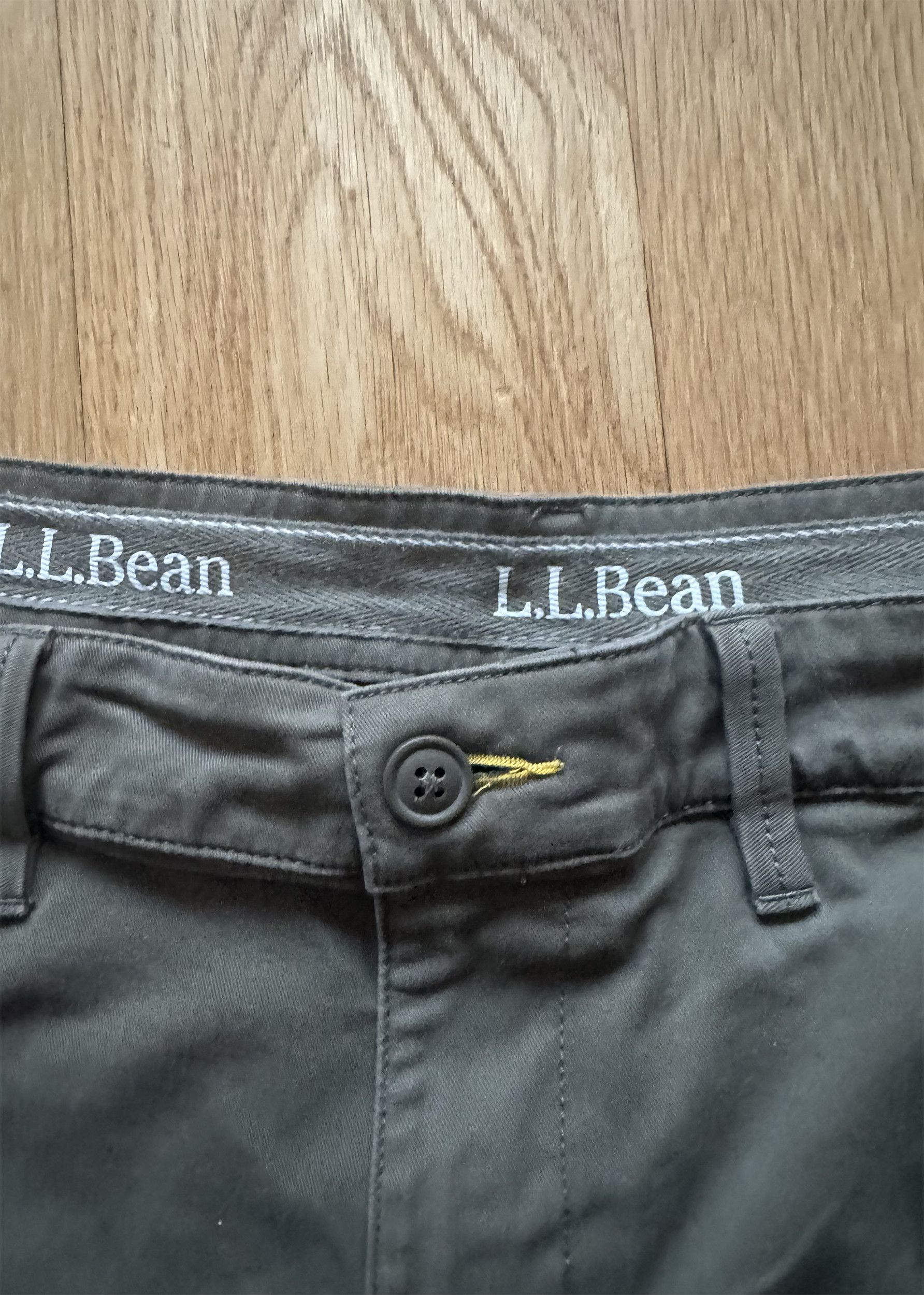 L.L. Bean L. L. Bean Comfort Stretch Sage Chino Pants Size US 34 / EU 50 - 2 Thumbnail