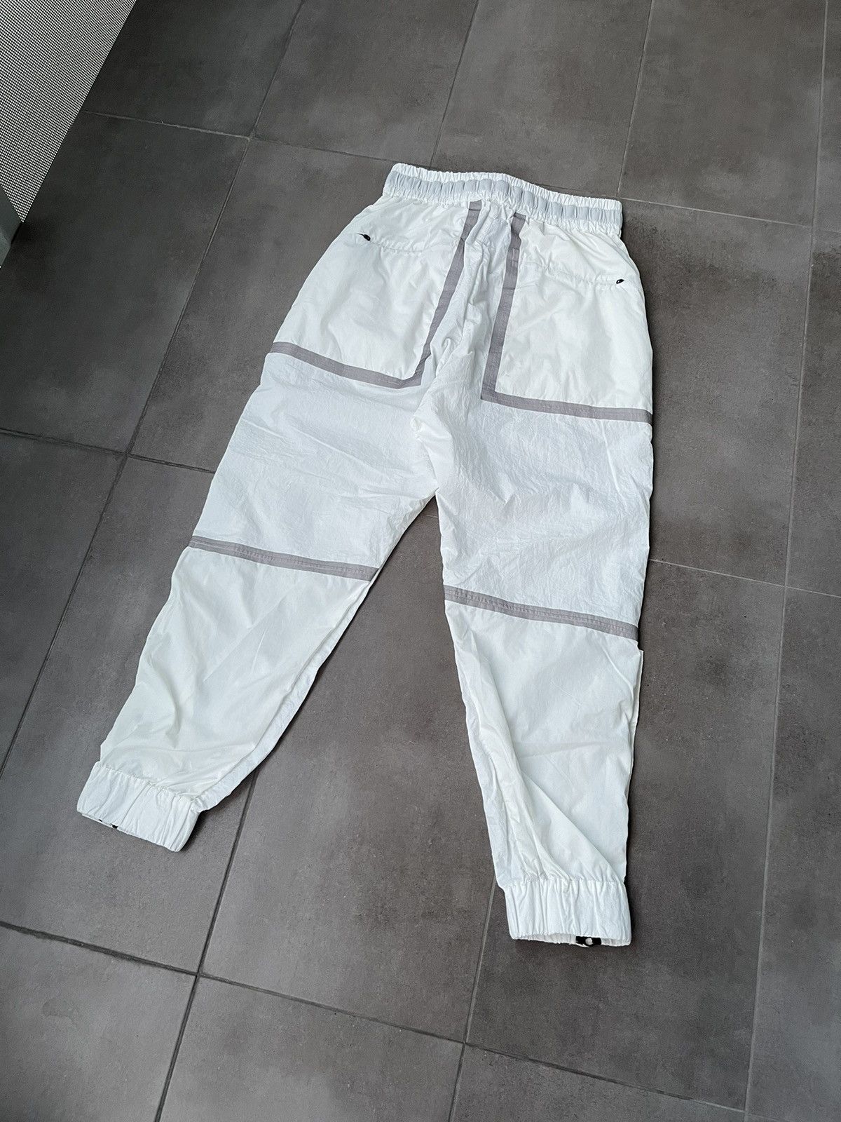 Tobias Birk Nielsen !DS! SS23 Iso Poetism Tobias Birk Nielsen White Nylon Pants Size US 34 / EU 50 - 14 Thumbnail