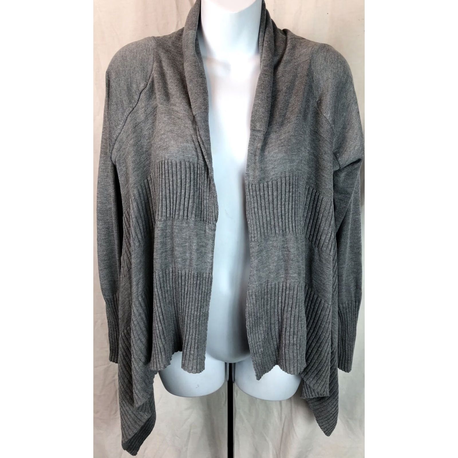 Vintage VINTAGE Belldini Cardigan Sweater Open Front 3/4 Sleeve Gray M Womens Knit Viscoe Open Front Bohemian Cottage Core Size M / US 6-8 / IT 42-44 - 5 Thumbnail