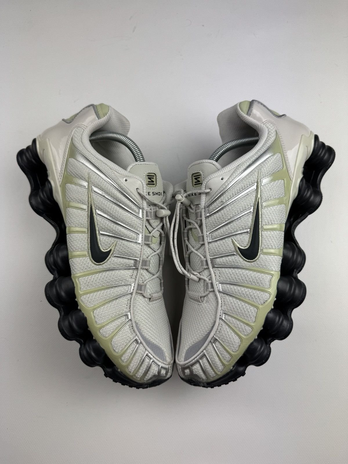 Nike Nike Shox TL Olive Aura US10,5 Size US 10.5 / EU 43-44 - 5 Thumbnail