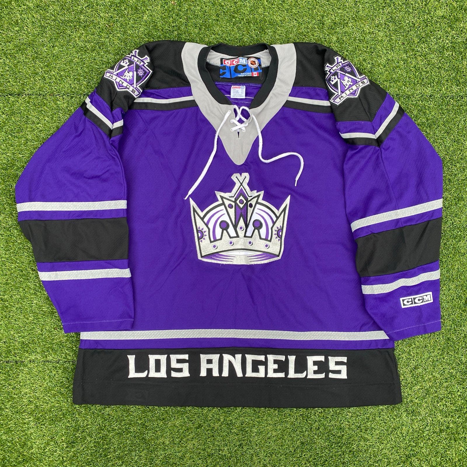 CCM Los Angeles Kings Vintage Crown Hockey Jersey XXL Purple - Main Image