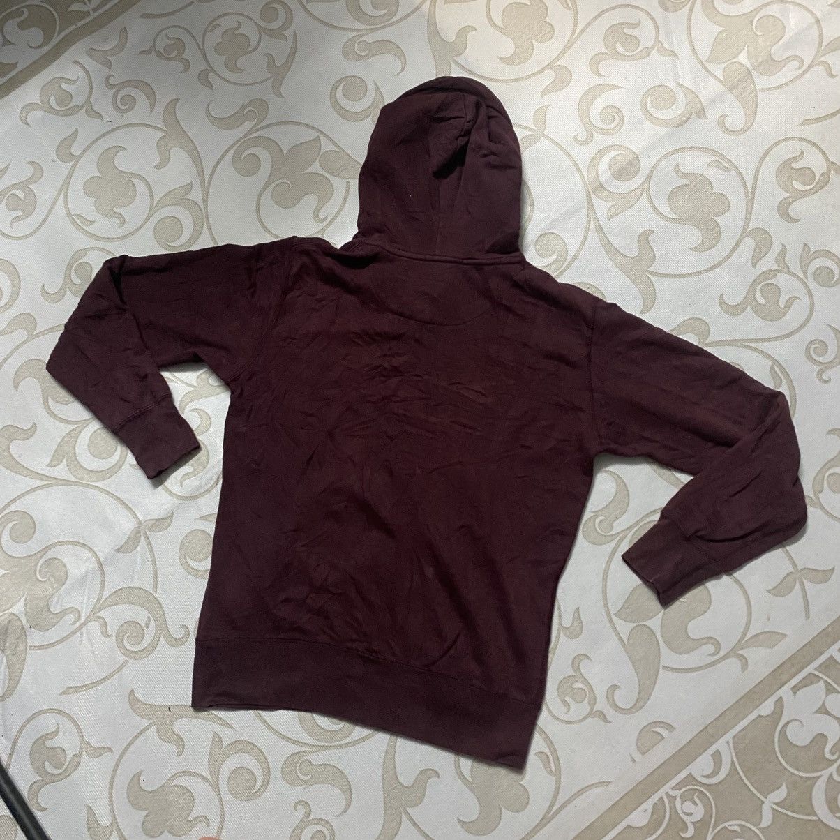 Uniqlo Uniqlo Plain Maroon Hoodie Size US M / EU 48-50 / 2 - 4 Thumbnail