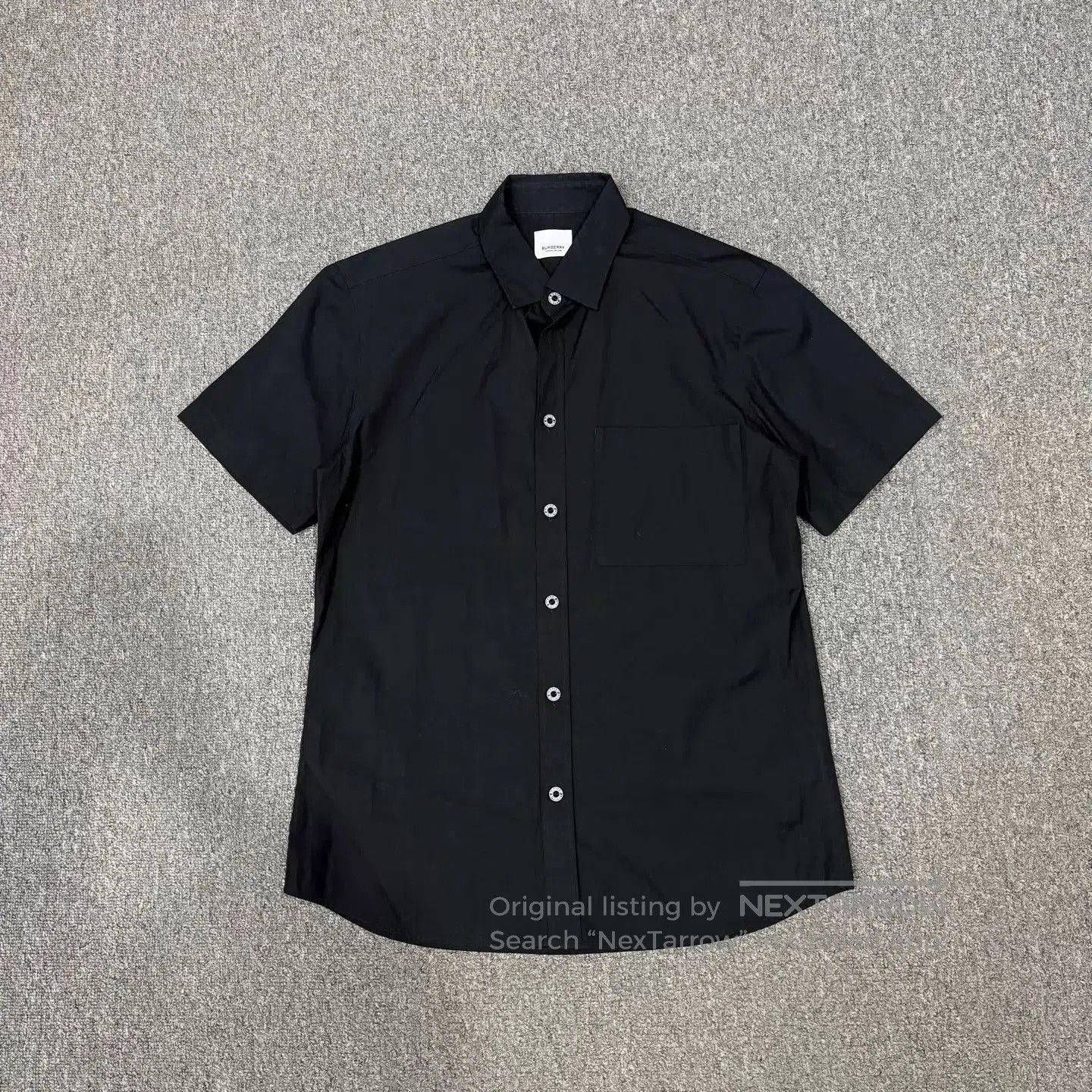 Burberry Black Short Sleeve Button. Size US M / EU 48-50 / 2 - 1 Thumbnail