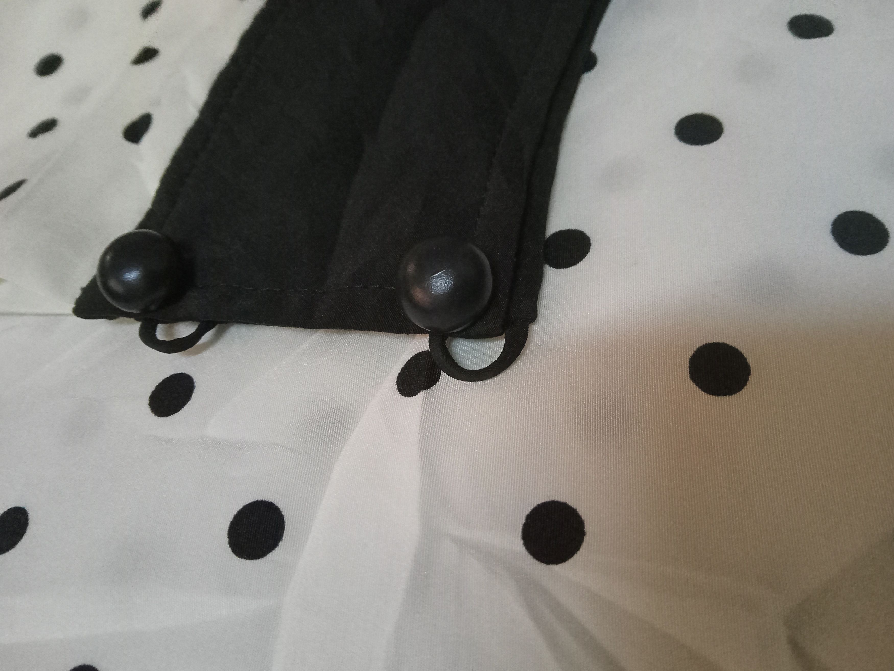 Yves Saint Laurent Yves Saint Laurent chemisiers Polkadots Blouse Size M / US 6-8 / IT 42-44 - 9 Thumbnail