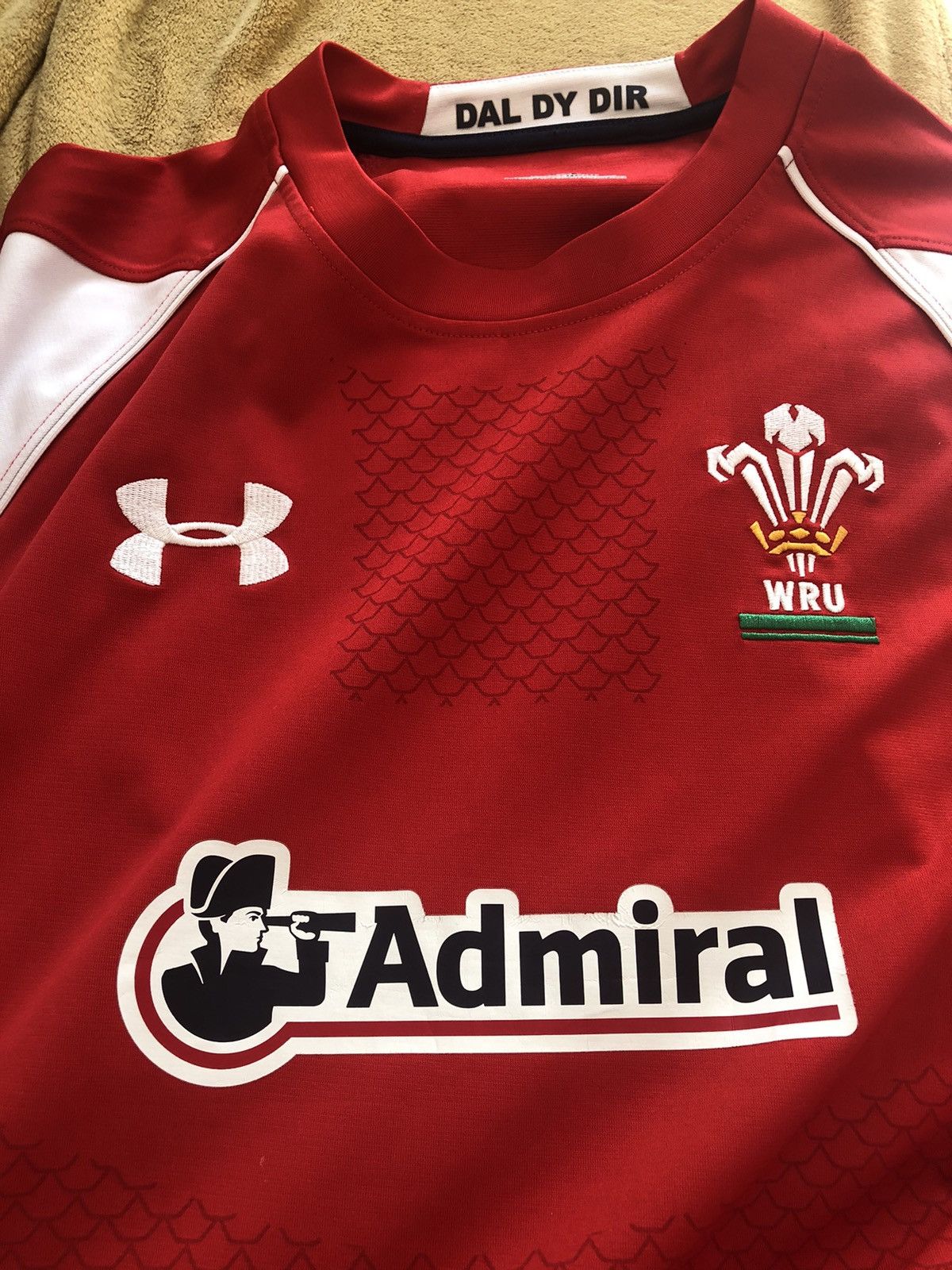 Under Armour VINTAGE WALES RUGBY UNDER ARMOUR JERSEY SHIRT Size US XL / EU 56 / 4 - 3 Thumbnail