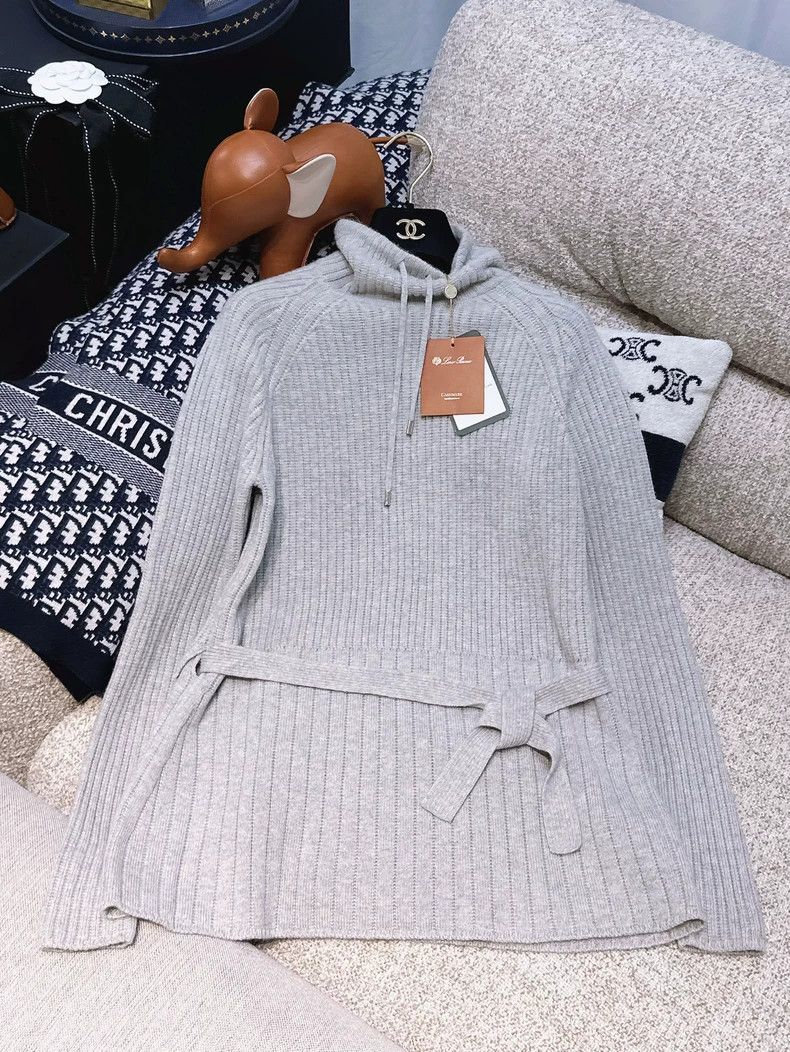 Loro Piana LORO PIANA Gray long-sleeved cashmere sweater Size XS / US 0-2 / IT 36-38 - 1 Thumbnail