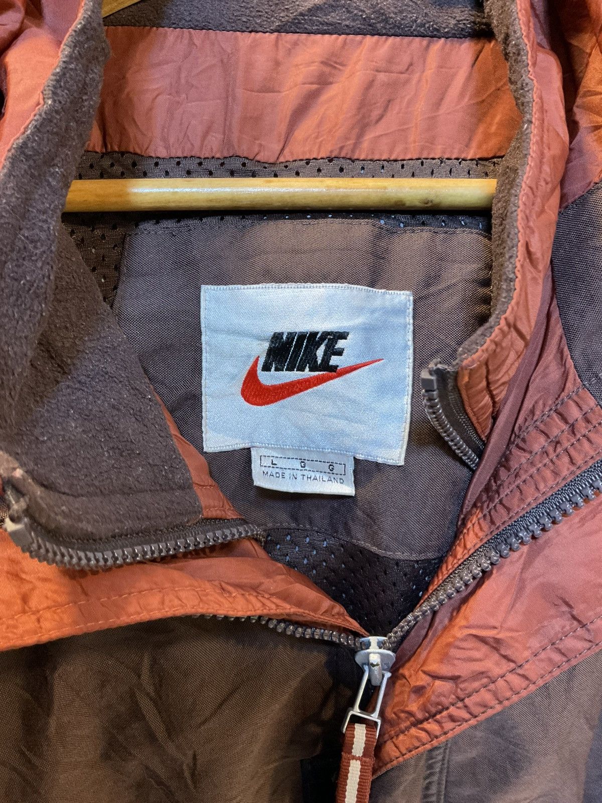 Nike × Vintage Vintage Nike Center Swoosh Hoodie Jacket Size US L / EU 52-54 / 3 - 4 Thumbnail