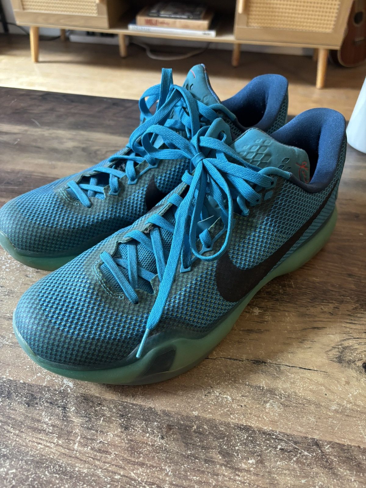 Nike Kobe X 5AM Flight Size US 11.5 / EU 44-45 - 2 Thumbnail