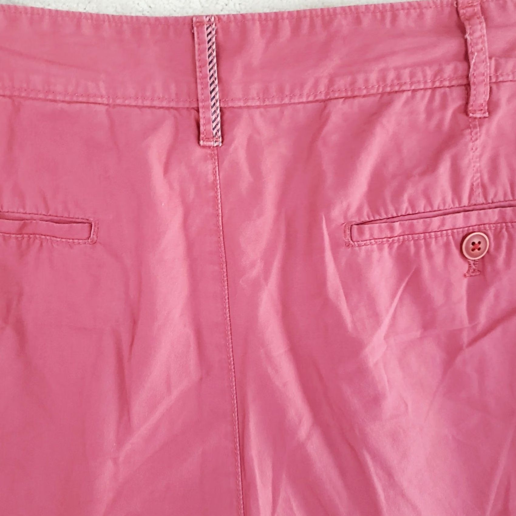 Izod VINTAGE? No — IZOD Saltwater Shorts Coral Pink Flat Front Men 40 Chino Medium Stretch Pocket Cotton Casual Summer" Size US 40 / EU 56 - 7 Thumbnail