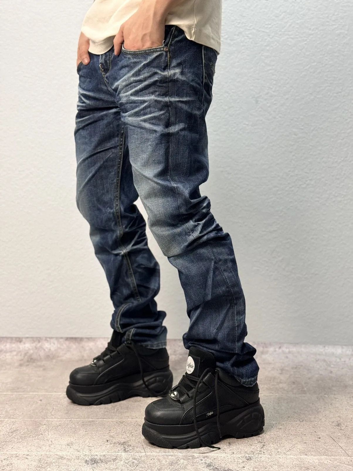 Takeshy Kurosawa Vintage Japan Takeshy Kurosawa Sequin Logo Denim pants baggy Size US 34 / EU 50 - 1 Thumbnail
