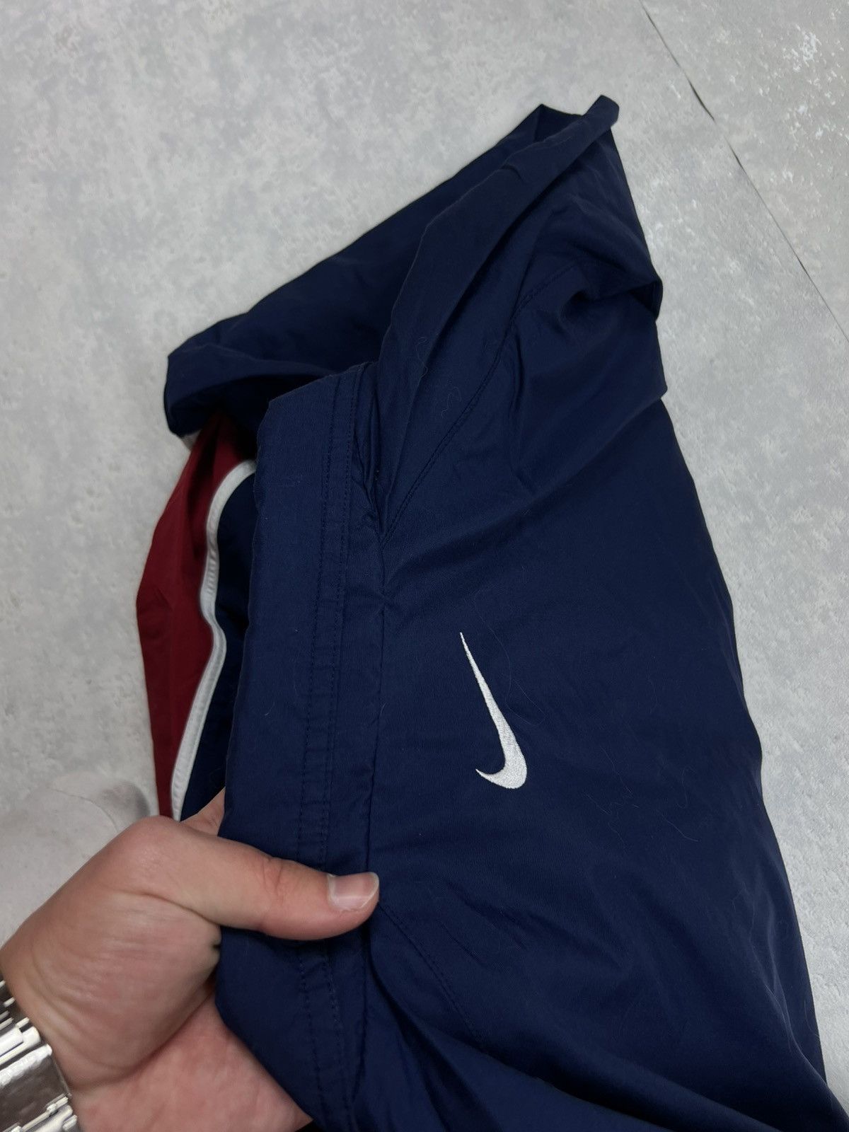 Nike 90s Nike Swoosh Vintage Y2K Oversized Windbreaker Jacket Size US L / EU 52-54 / 3 - 8 Thumbnail