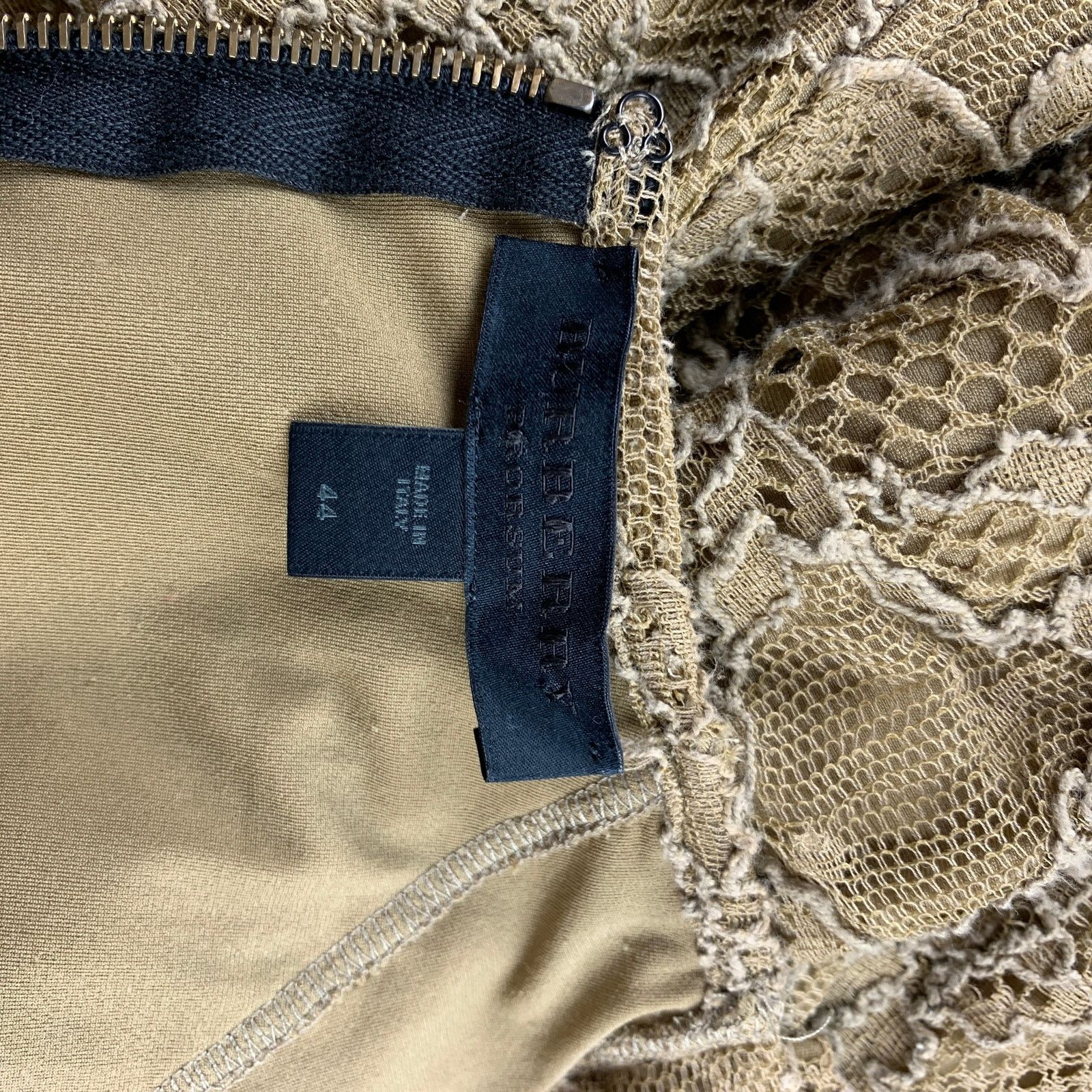 Burberry Prorsum BURBERRY PRORSUM Size 8 Olive Lace Cotton Blend Shift Dress Size M / US 6-8 / IT 42-44 - 6 Thumbnail