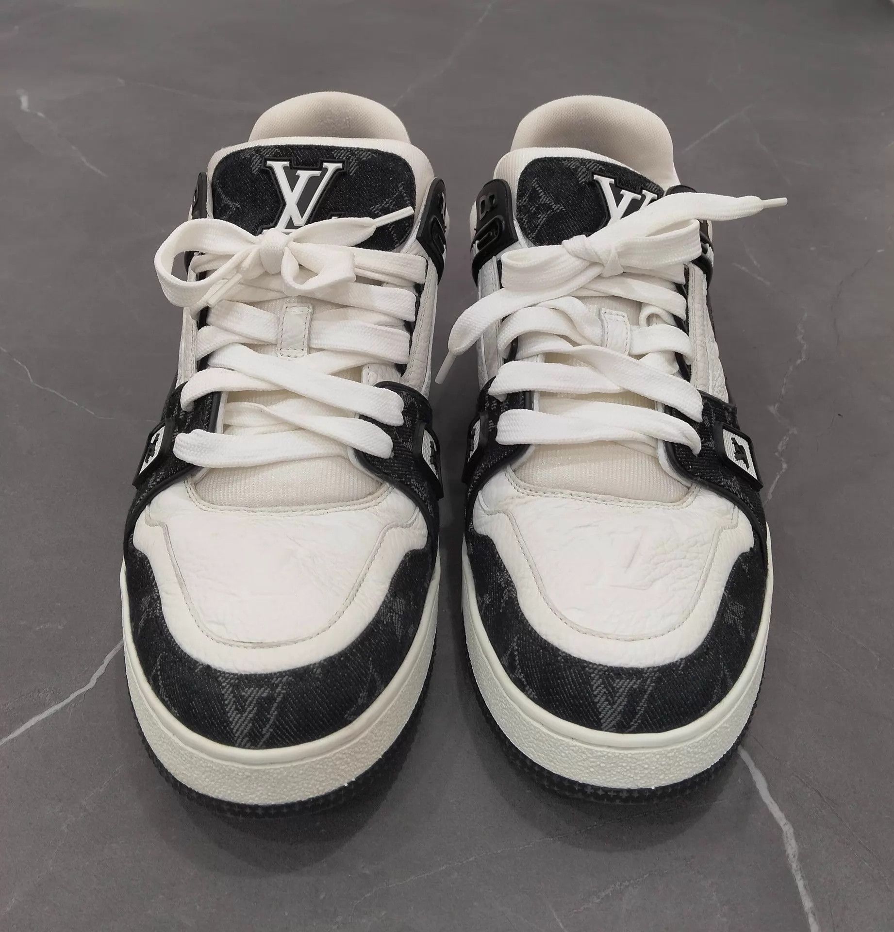 Louis Vuitton Louis Vuitton Trainer Panda 43 Size US 10 / EU 43 - 4 Thumbnail