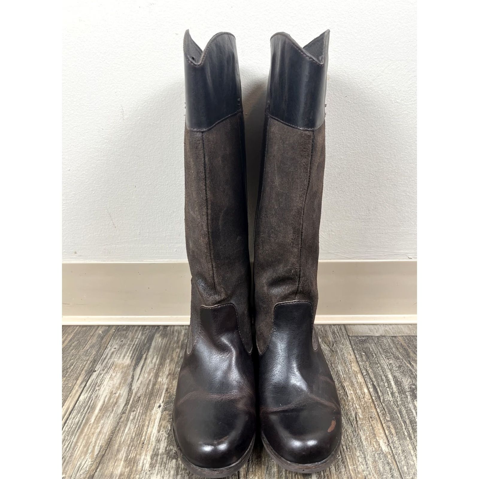 Ugg UGG Boots Womens 7.5 Tall Brown Leather Suede Pull On Mid-Calf Leather Lining Leather Insole Leather Outsole 1008719 U1 Women Boot Size US 8 / IT 38 - 2 Thumbnail
