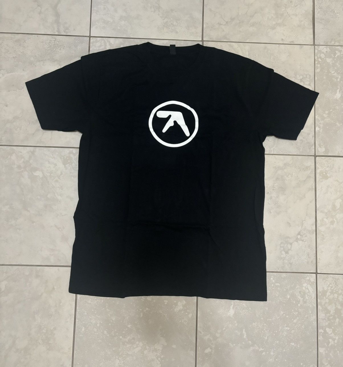 Band Tees Aphex Twin Logo Warp Records Black t shirt Size US XL / EU 56 / 4 - 1 Thumbnail