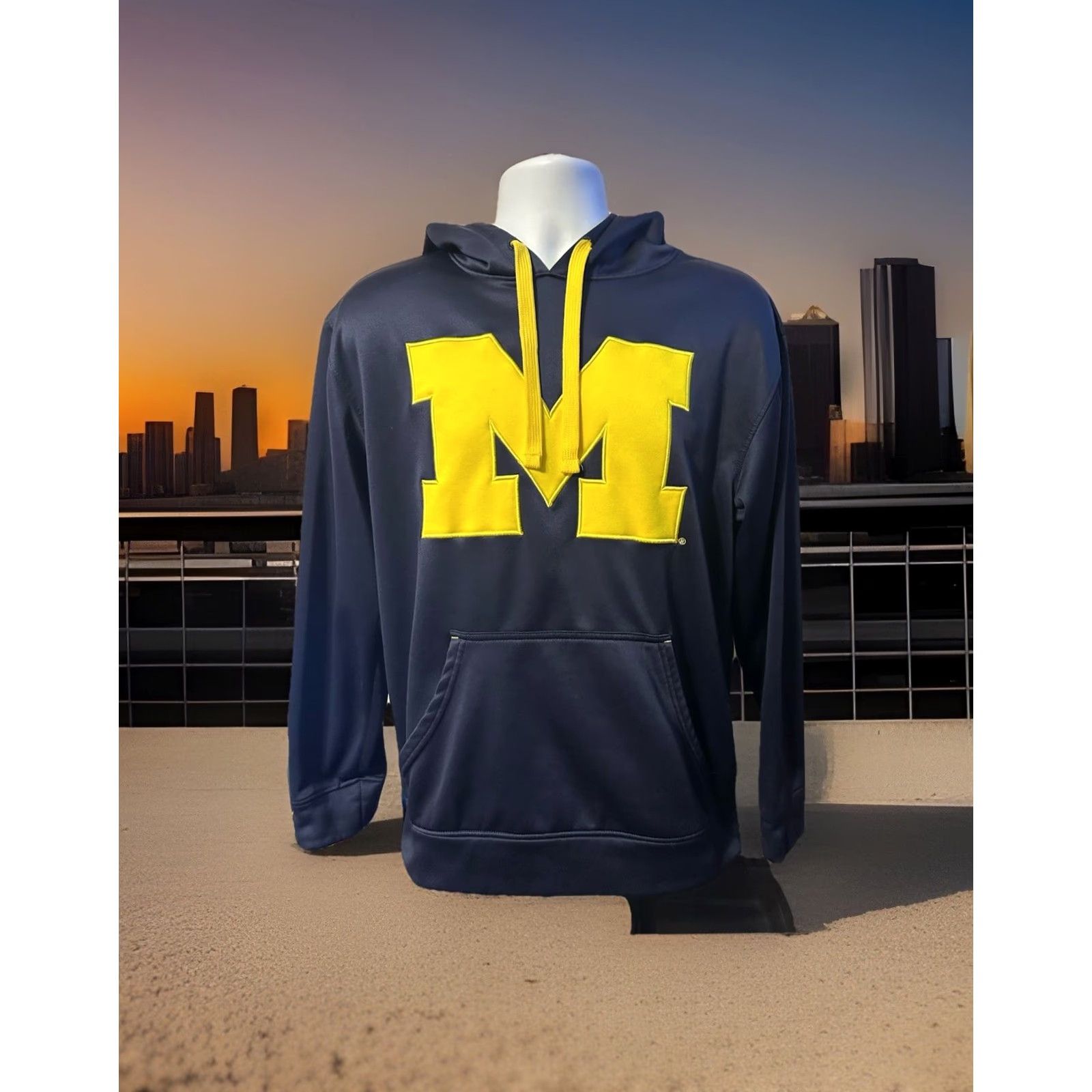 Vintage VINTAGE Knights Apparel Michigan Wolverine Hoodie Unisex Adults Medium Blue Knits Logo 2015 M Stitched Yellow M Mens Size US M / EU 48-50 / 2 - 5 Thumbnail